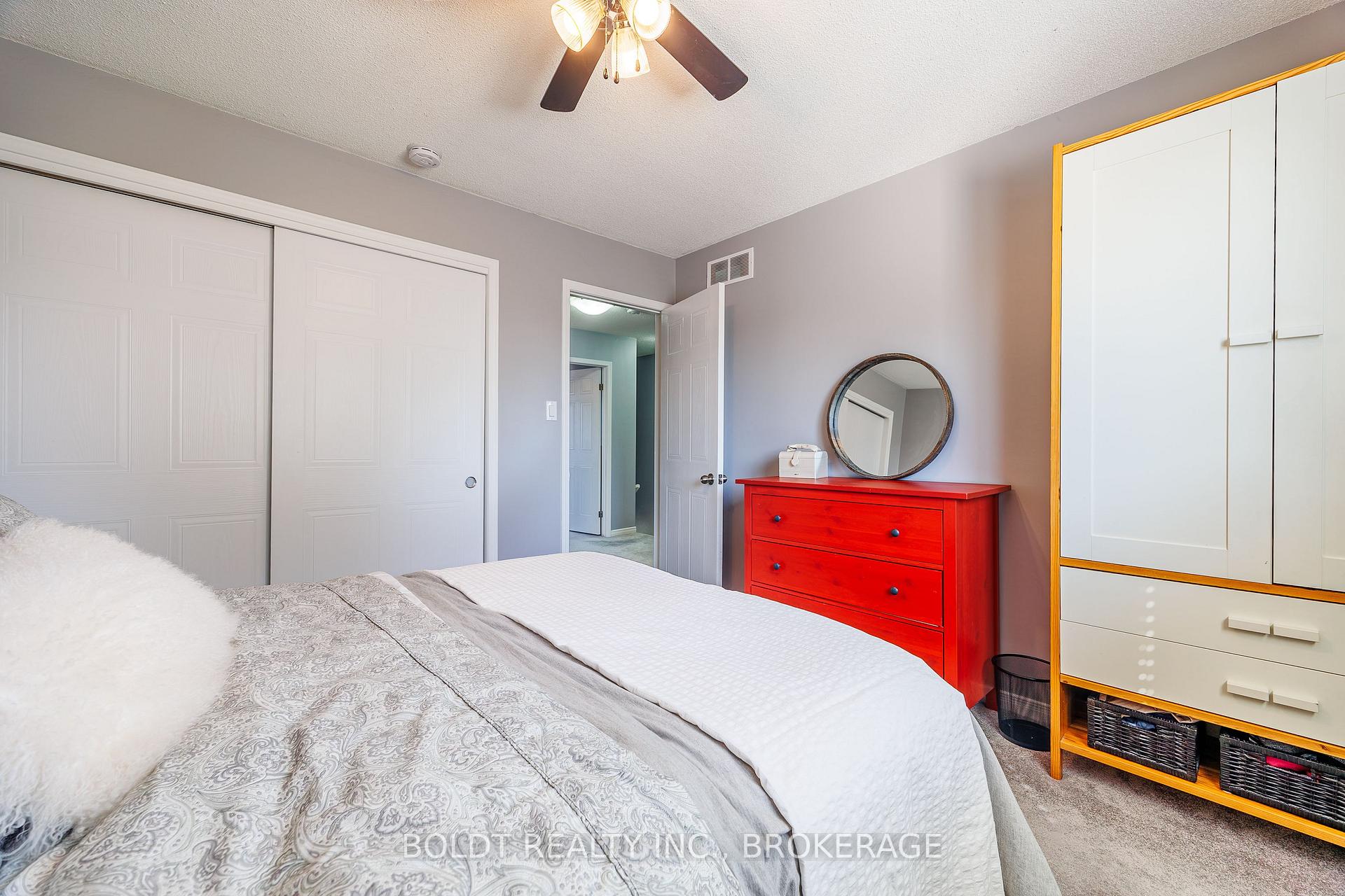 Photo 14 of 86 Devine Crescent, Thorold, Confederation Heights — HOMEH