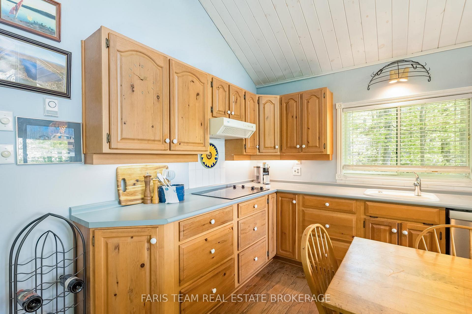 Photo 8 of 112 Farlain Lake Road E, Tiny, Rural Tiny — HOMEH