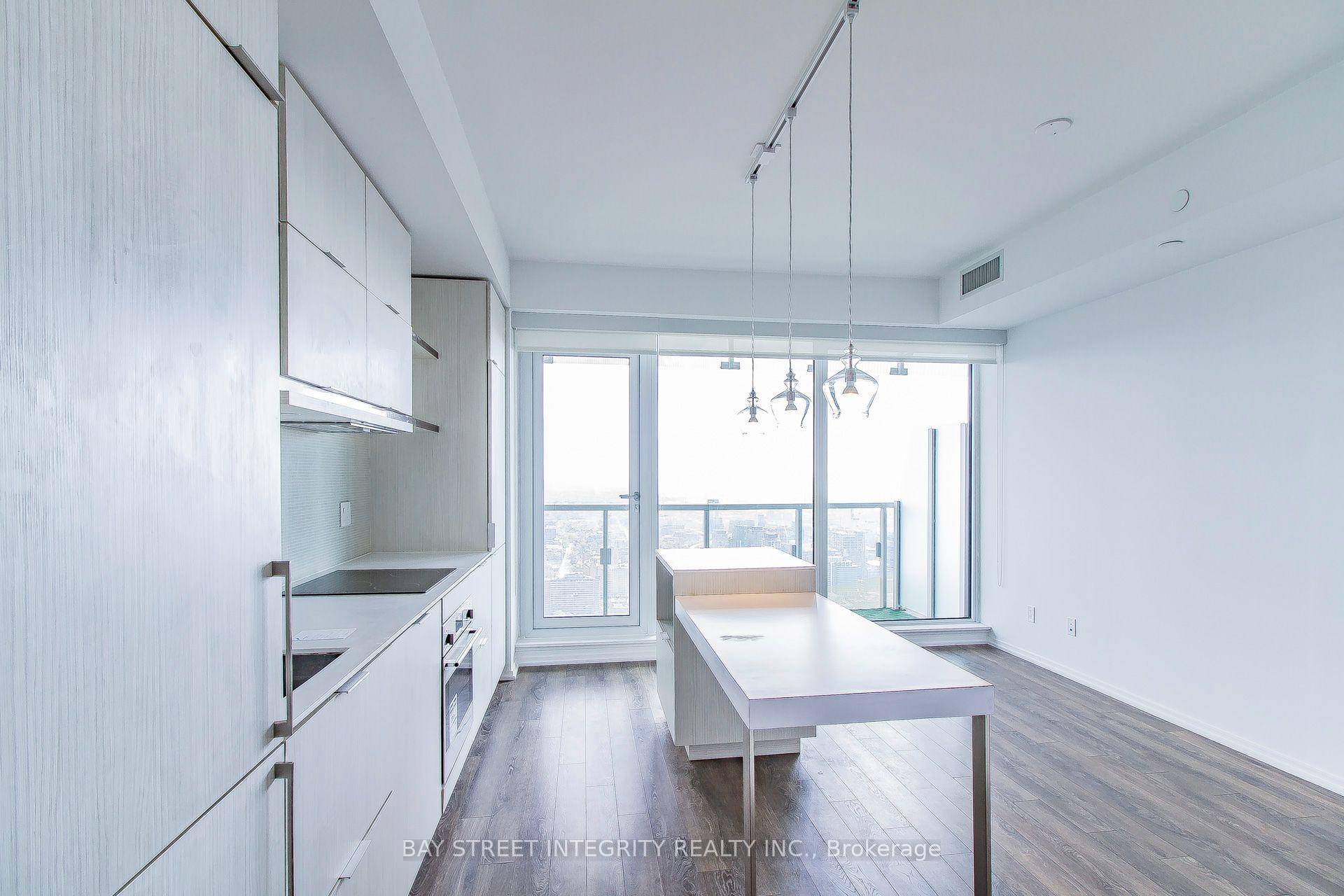 Photo 5 of Unit 5504, 197 Yonge Street, Toronto, Church-Yonge Corridor — HOMEH