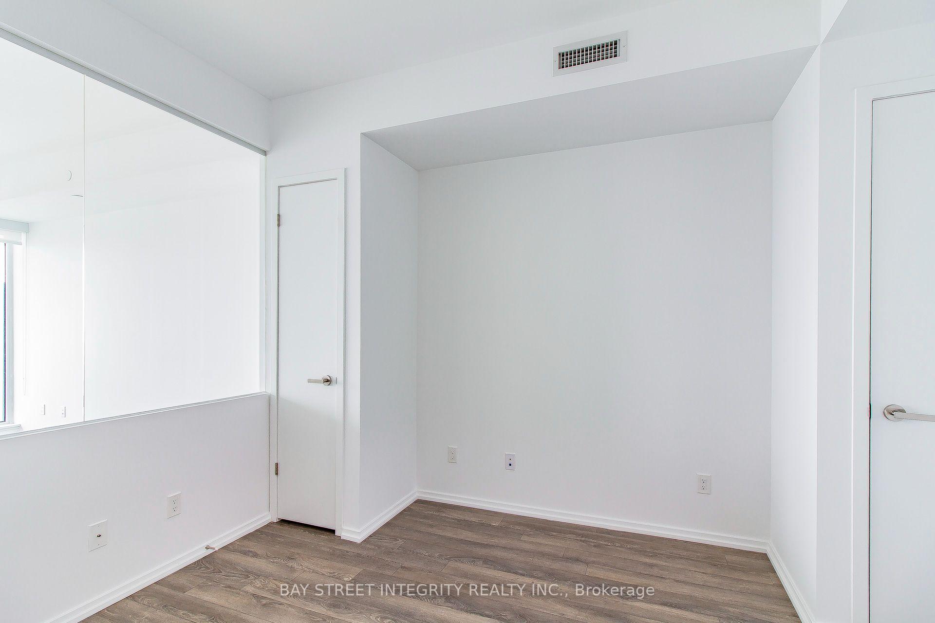 Photo 7 of Unit 5504, 197 Yonge Street, Toronto, Church-Yonge Corridor — HOMEH