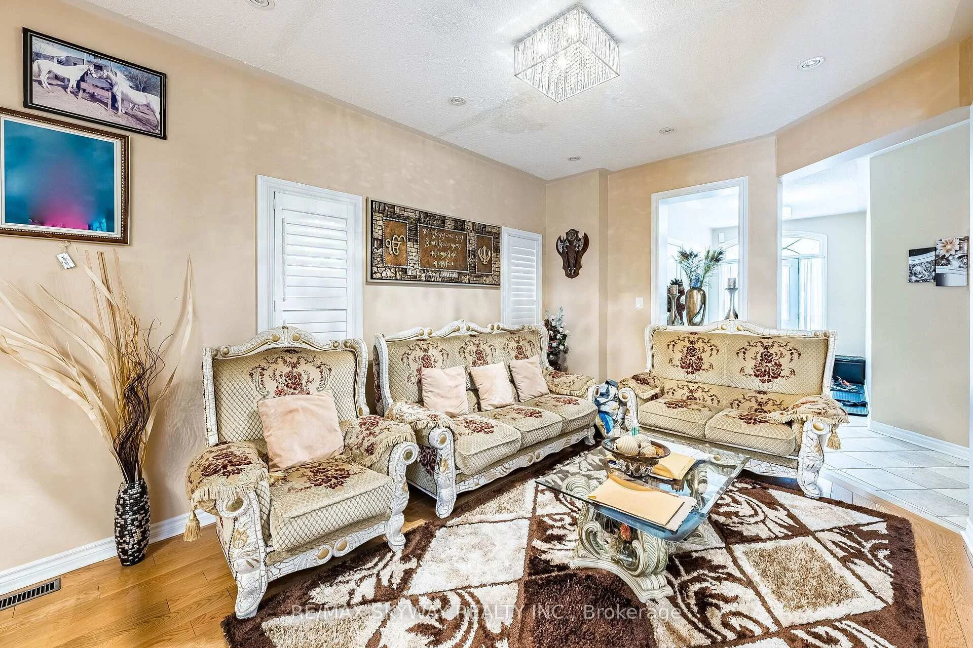 Photo 16 of 18 Long Meadow Road, Brampton, Bram East — HOMEH