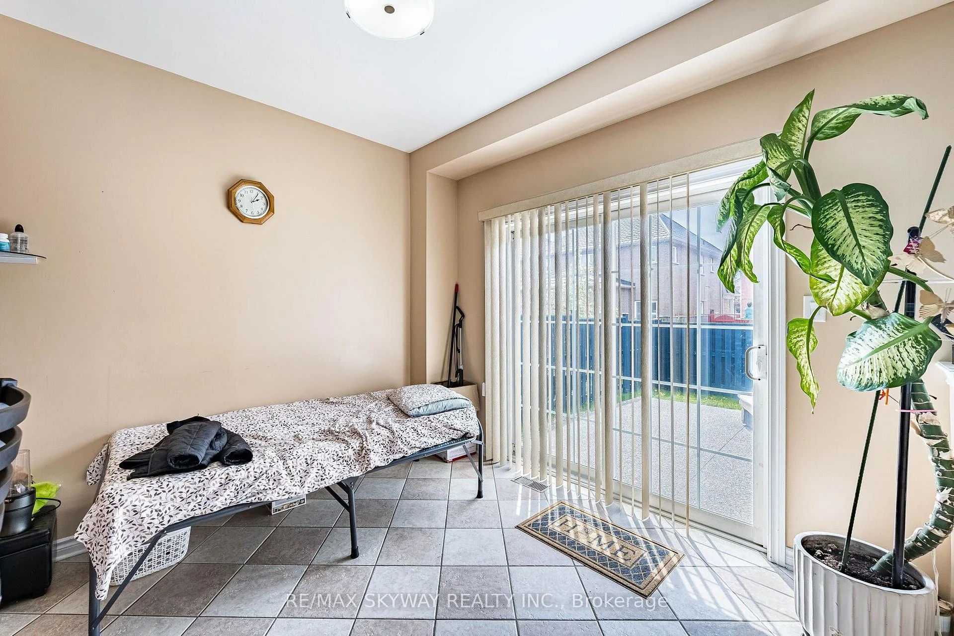 Photo 22 of 18 Long Meadow Road, Brampton, Bram East — HOMEH