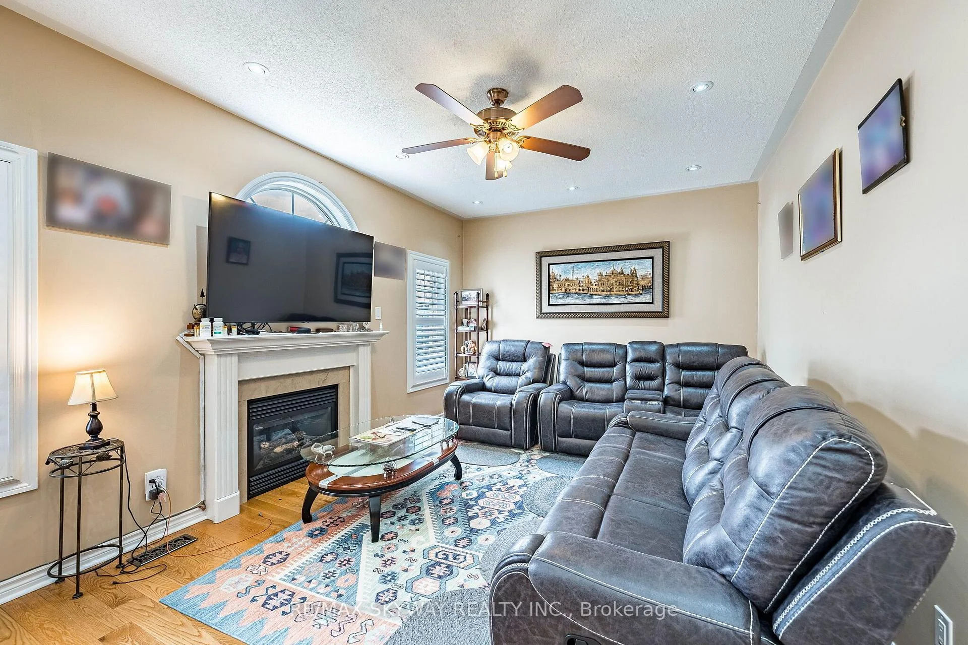 Photo 24 of 18 Long Meadow Road, Brampton, Bram East — HOMEH