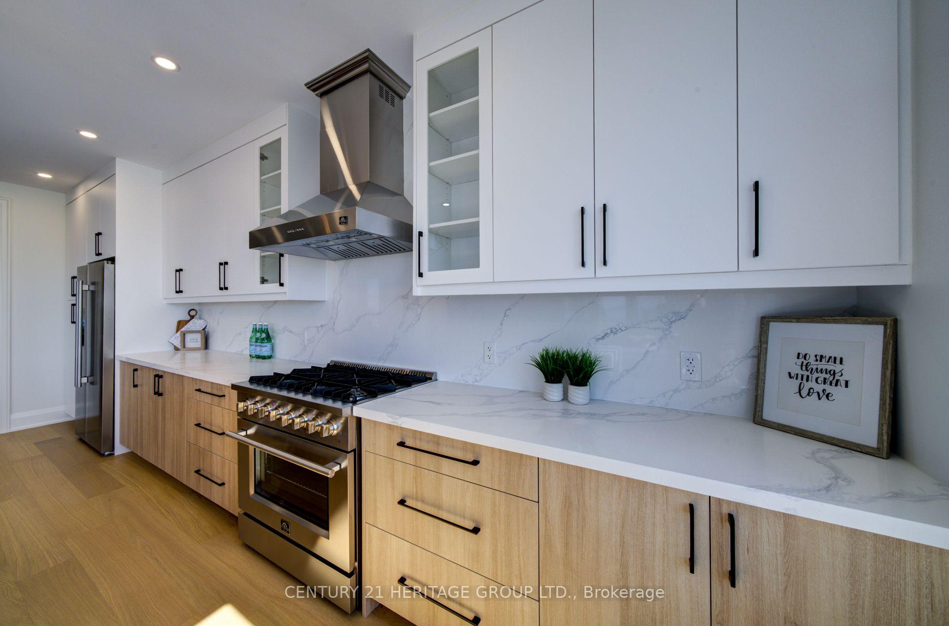 Photo 8 of 802 Willowview Road, Georgina, Historic Lakeshore Communities — HOMEH
