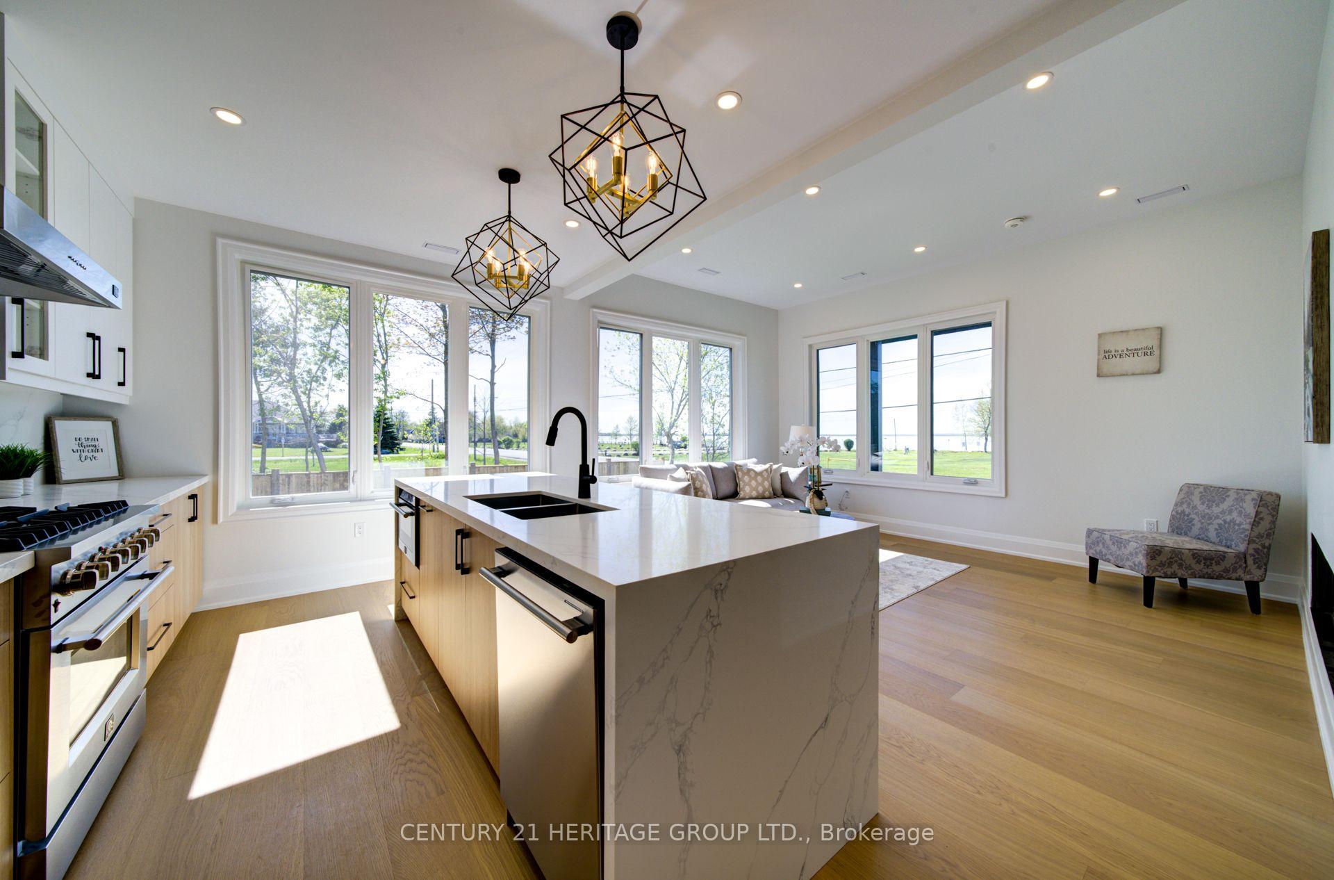 Photo 9 of 802 Willowview Road, Georgina, Historic Lakeshore Communities — HOMEH