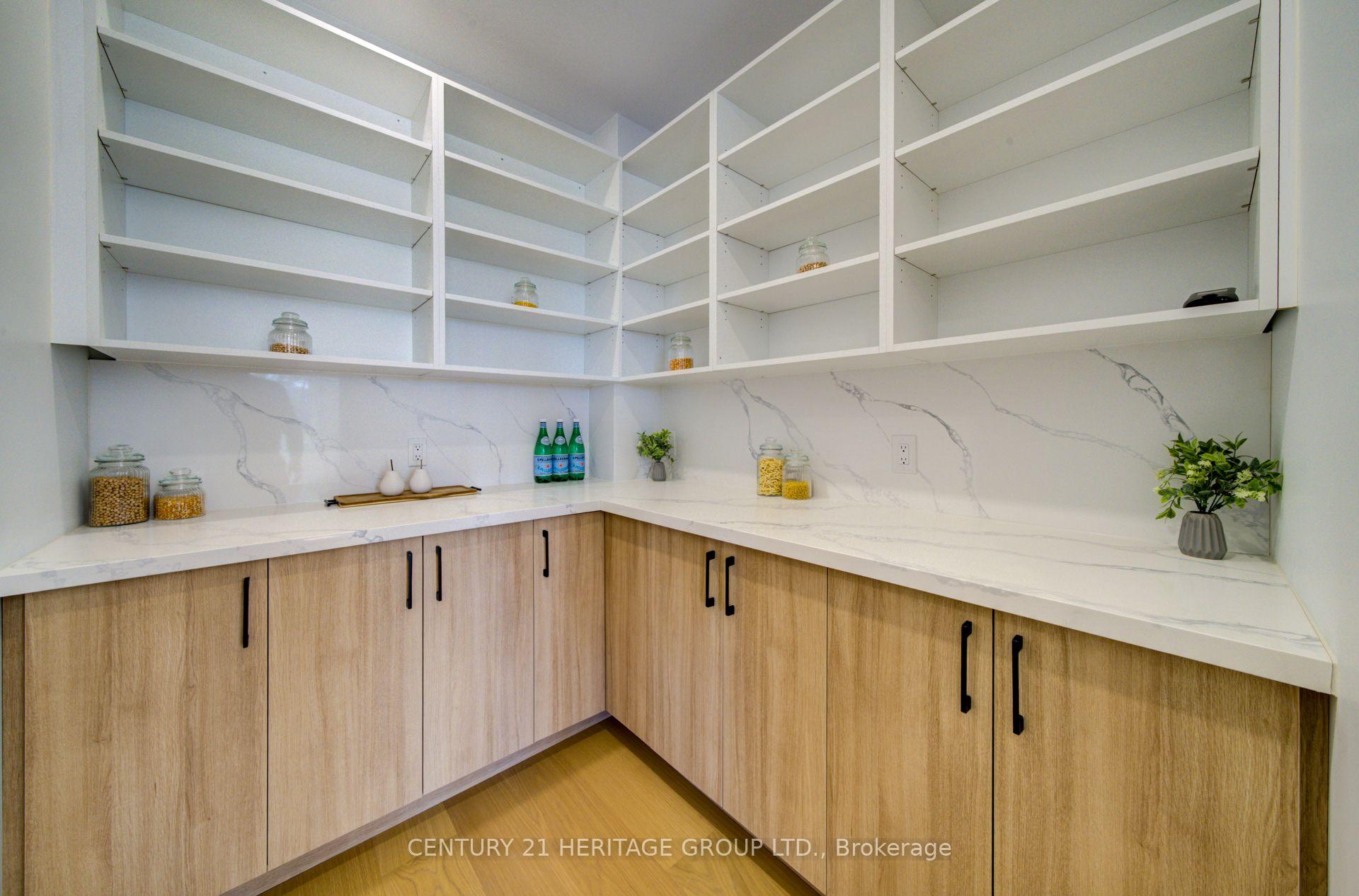 Photo 12 of 802 Willowview Road, Georgina, Historic Lakeshore Communities — HOMEH