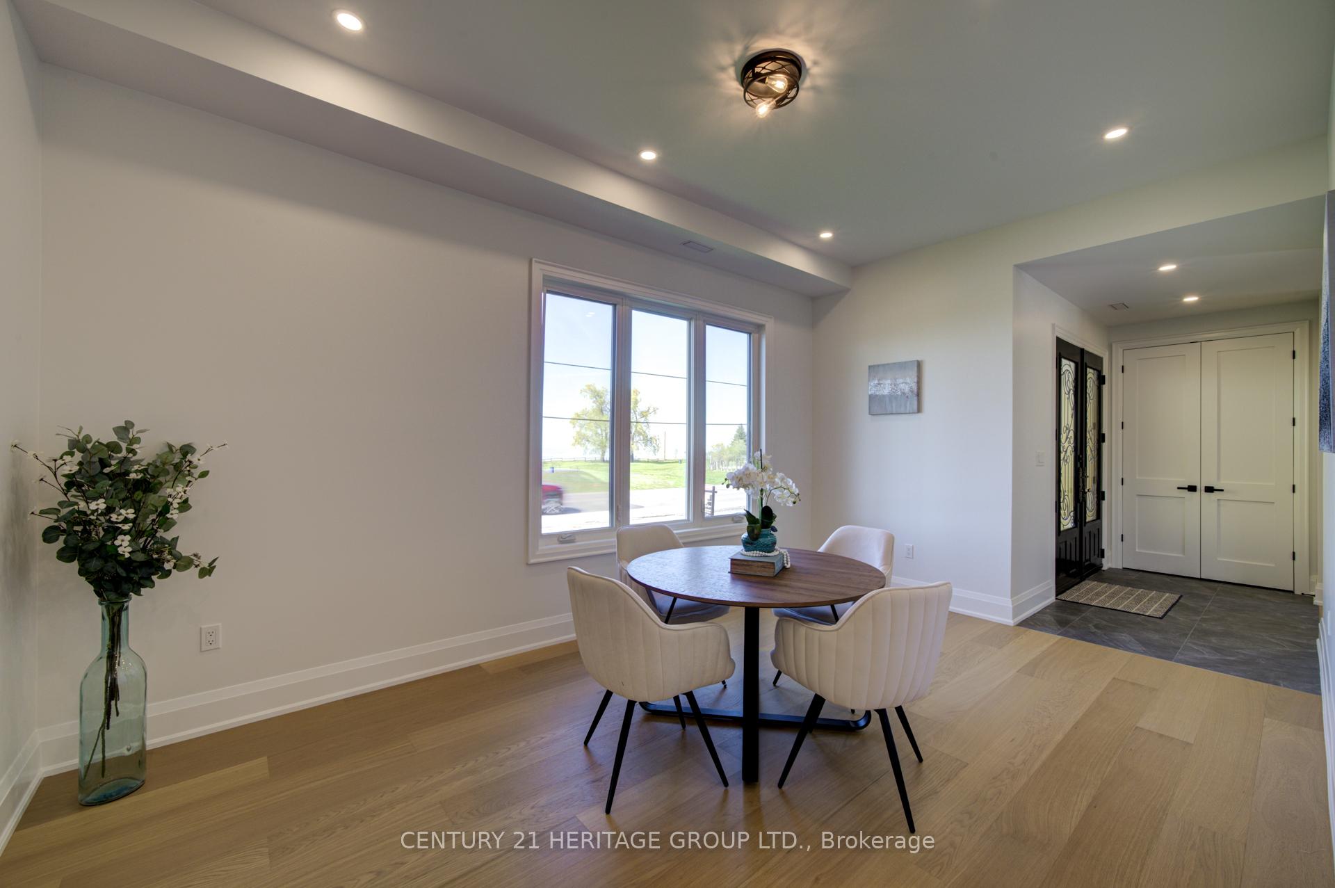 Photo 13 of 802 Willowview Road, Georgina, Historic Lakeshore Communities — HOMEH