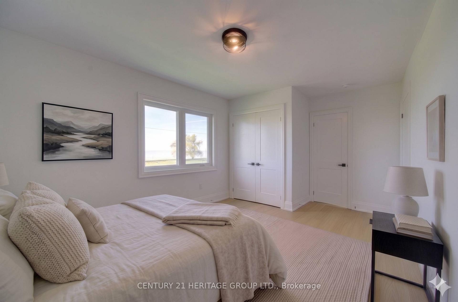 Photo 24 of 802 Willowview Road, Georgina, Historic Lakeshore Communities — HOMEH