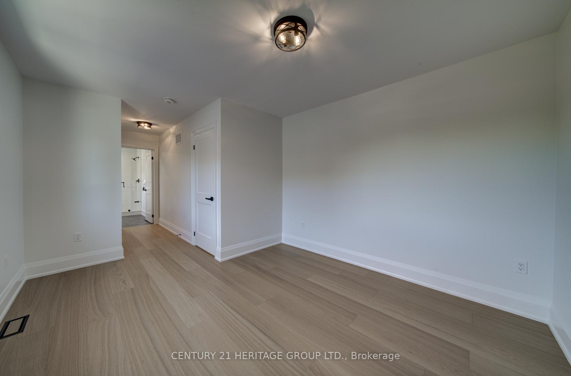 Photo 26 of 802 Willowview Road, Georgina, Historic Lakeshore Communities — HOMEH