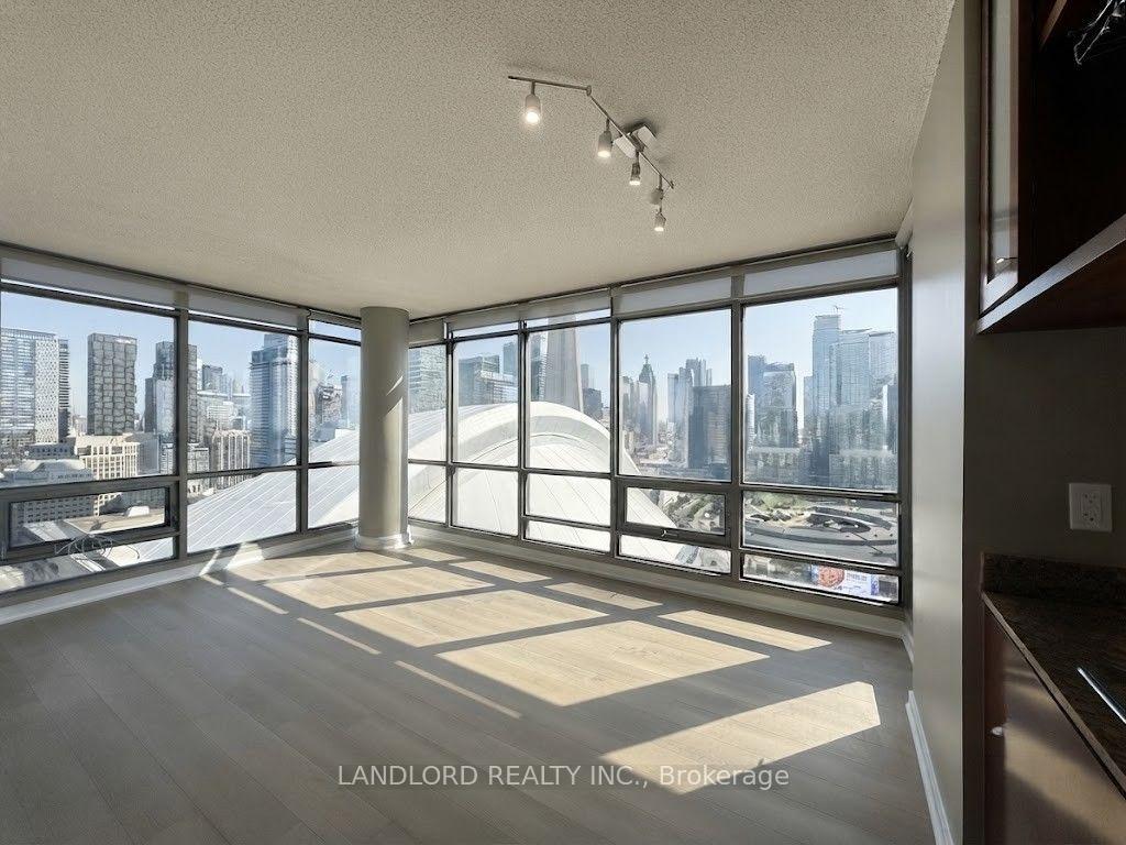 Photo 2 of Unit 3210, 5 Mariner Terrace, Toronto, Waterfront Communities — HOMEH