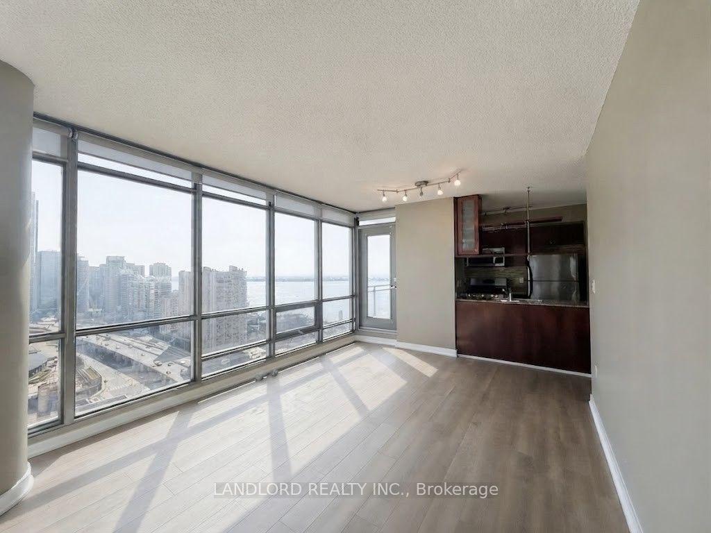Photo 3 of Unit 3210, 5 Mariner Terrace, Toronto, Waterfront Communities — HOMEH