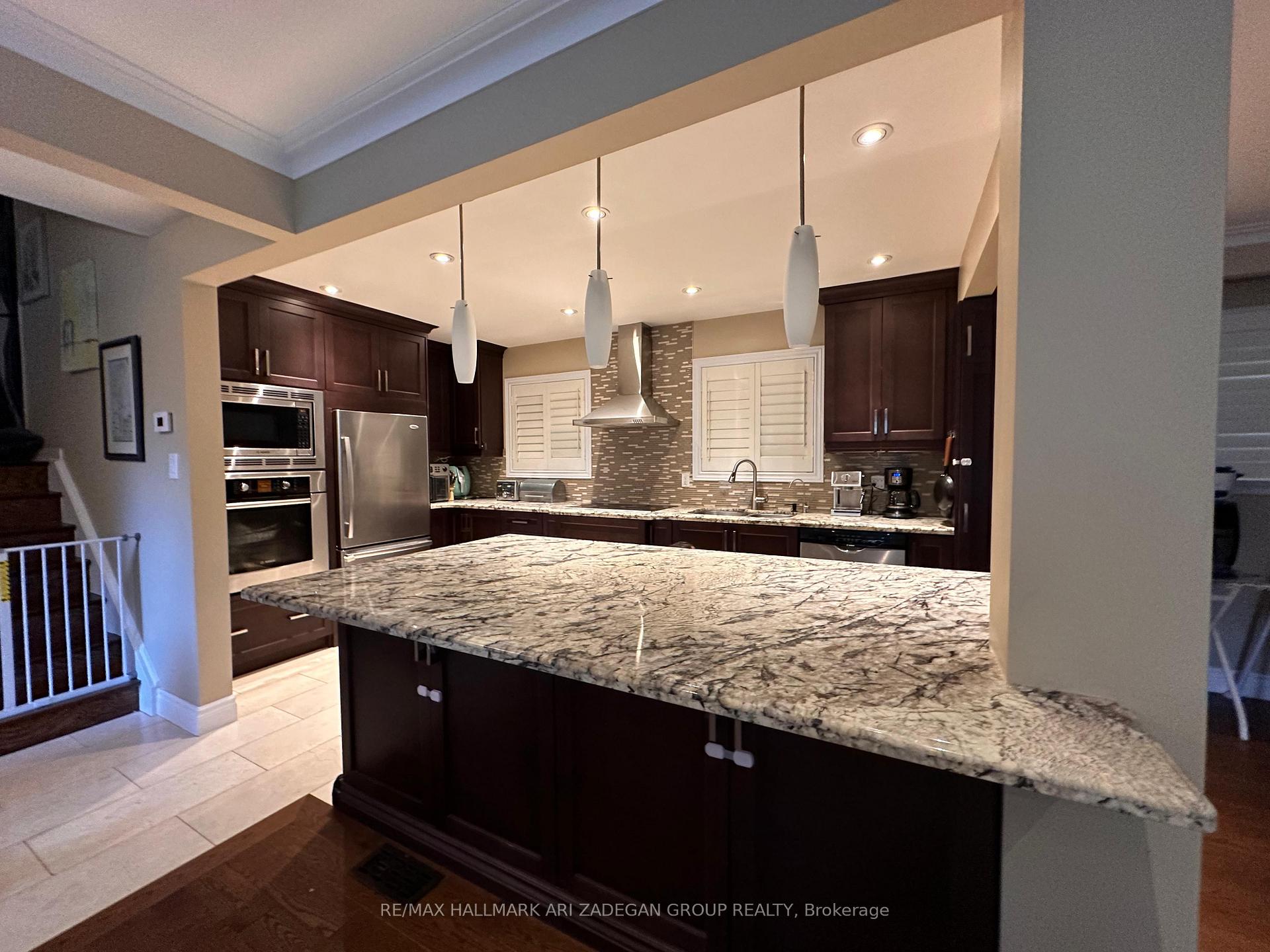 Photo 2 of 290 Gretel Drive, Richmond Hill, Mill Pond — HOMEH