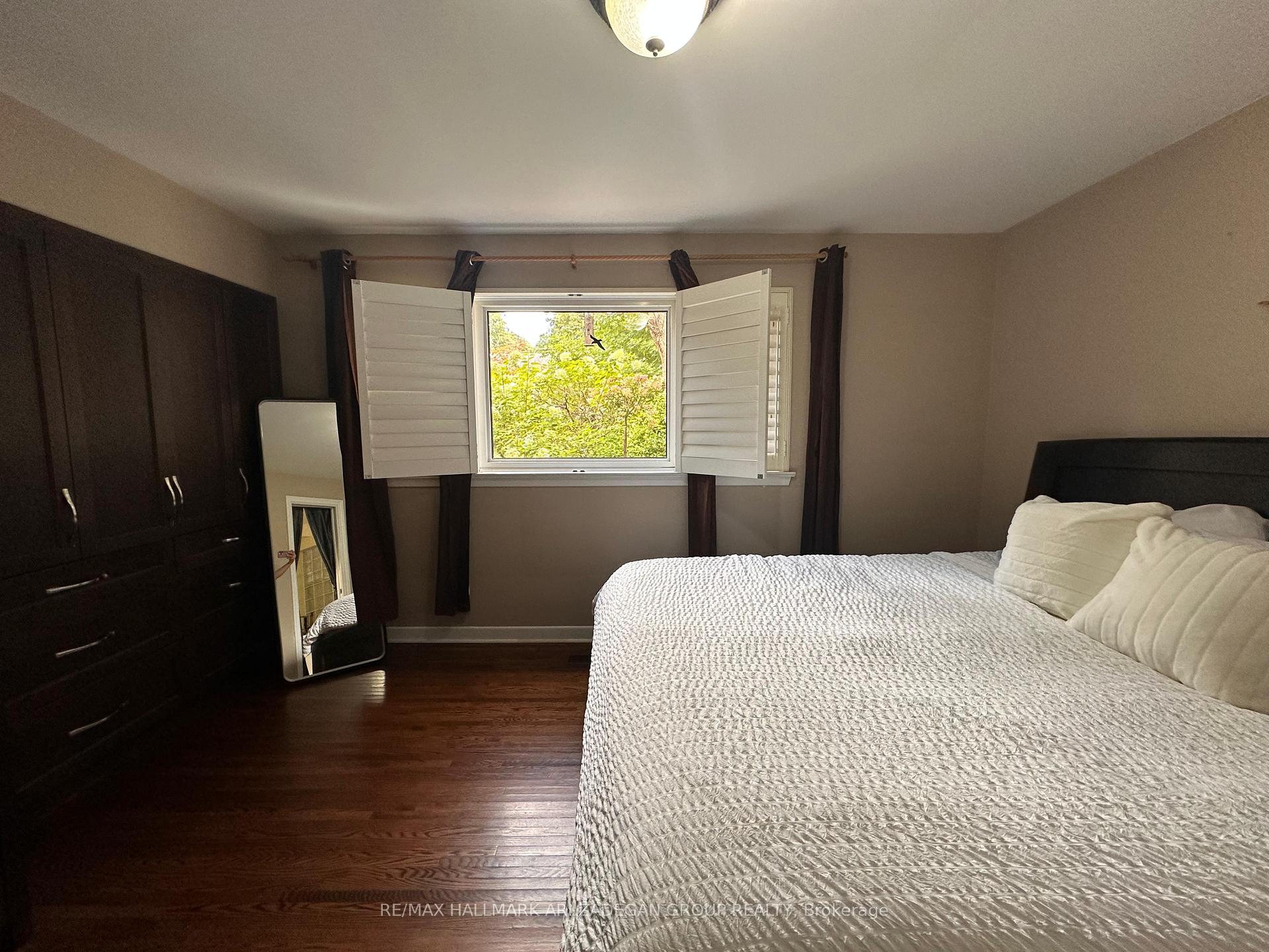 Photo 3 of 290 Gretel Drive, Richmond Hill, Mill Pond — HOMEH