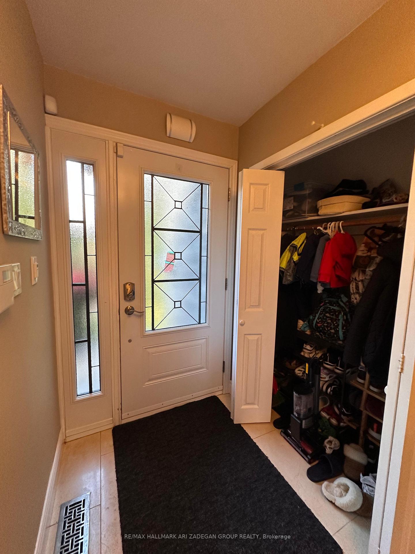 Photo 6 of 290 Gretel Drive, Richmond Hill, Mill Pond — HOMEH