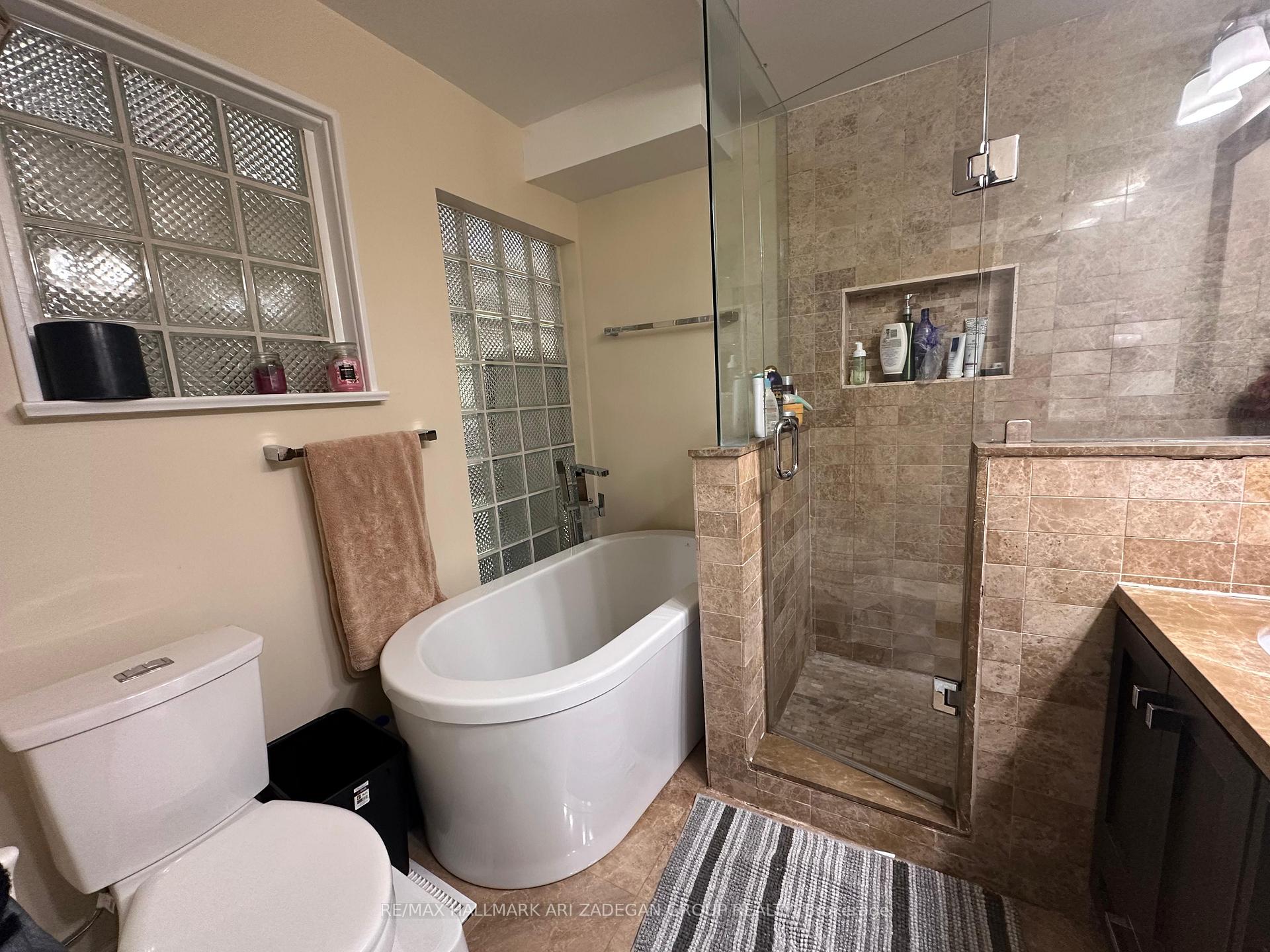 Photo 16 of 290 Gretel Drive, Richmond Hill, Mill Pond — HOMEH