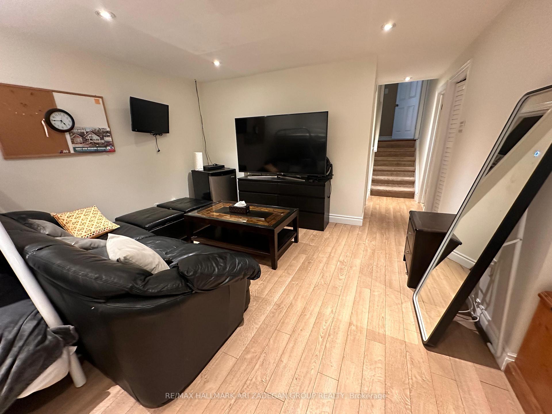 Photo 25 of 290 Gretel Drive, Richmond Hill, Mill Pond — HOMEH