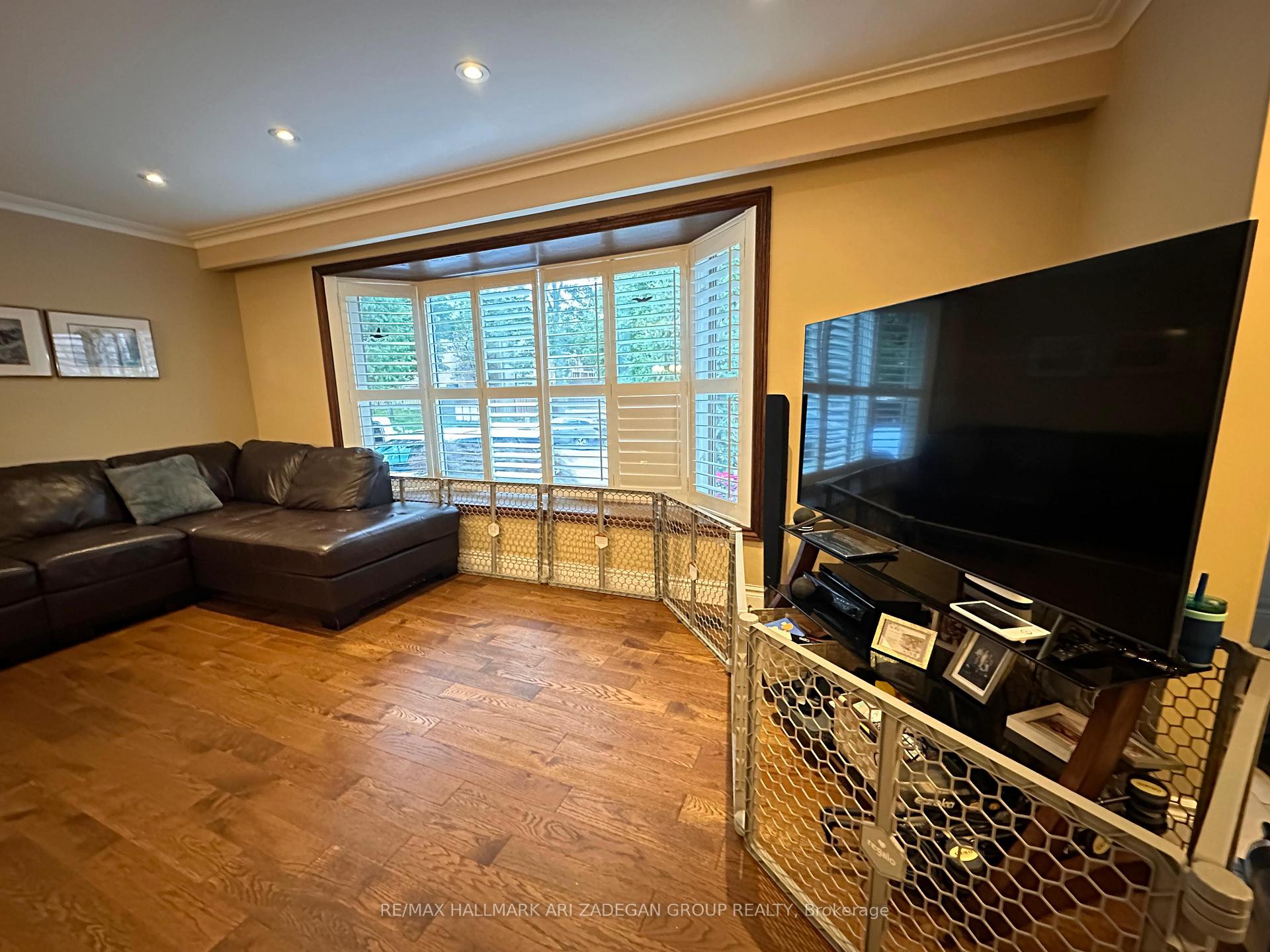 Photo 30 of 290 Gretel Drive, Richmond Hill, Mill Pond — HOMEH