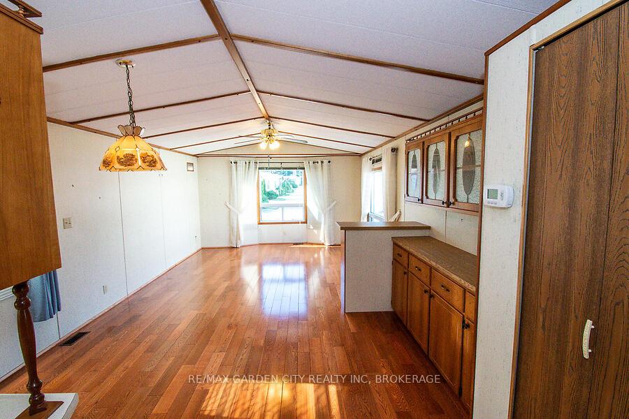 Photo 9 of 4585 Rachael Lane, Lincoln, Beamsville — HOMEH