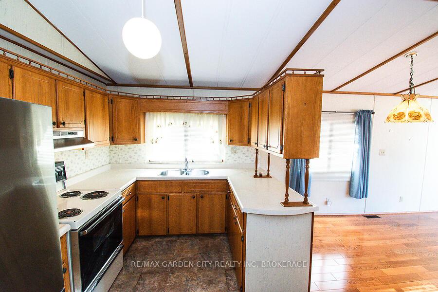 Photo 15 of 4585 Rachael Lane, Lincoln, Beamsville — HOMEH