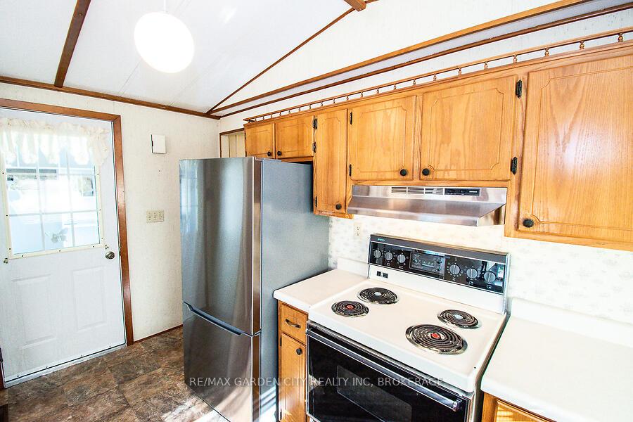Photo 16 of 4585 Rachael Lane, Lincoln, Beamsville — HOMEH