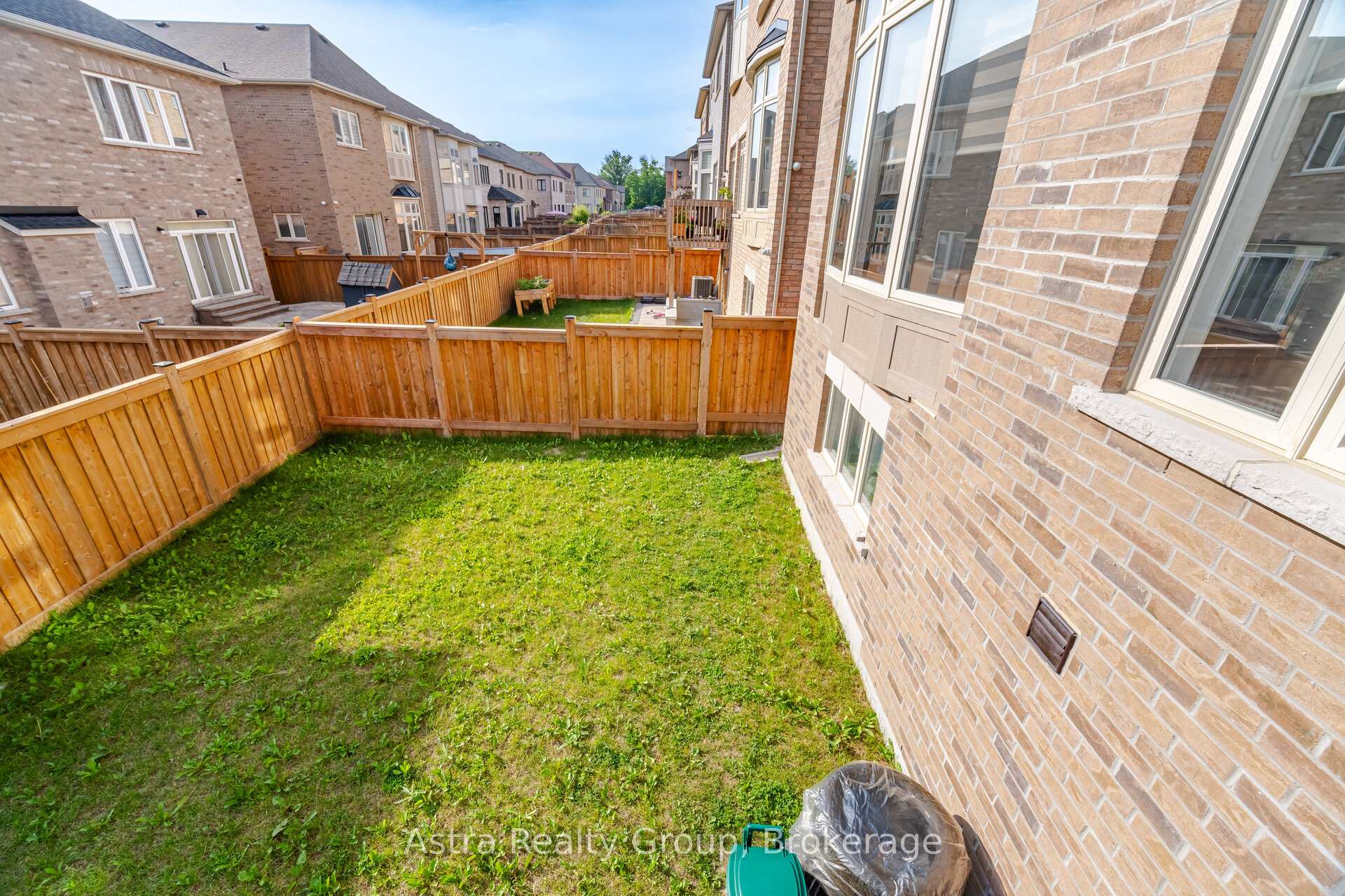 Photo 45 of 152 Stormont Trail, Vaughan, Vellore Village — HOMEH