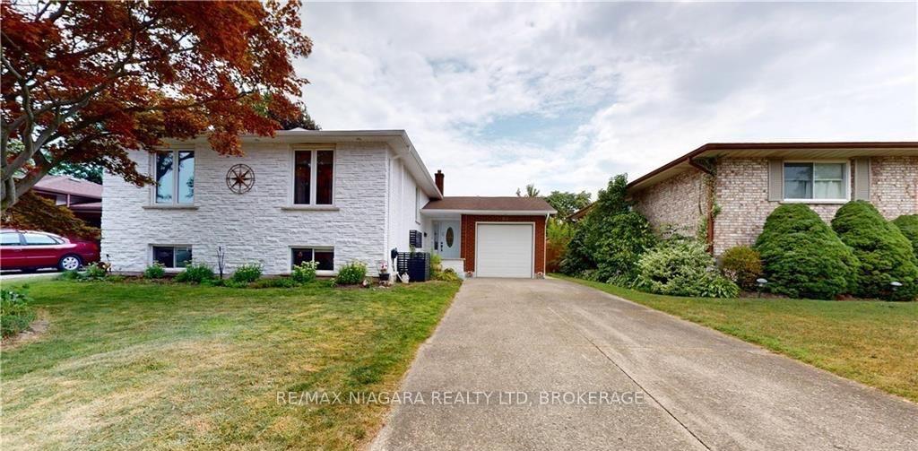 Front of 84 Ziraldo Road