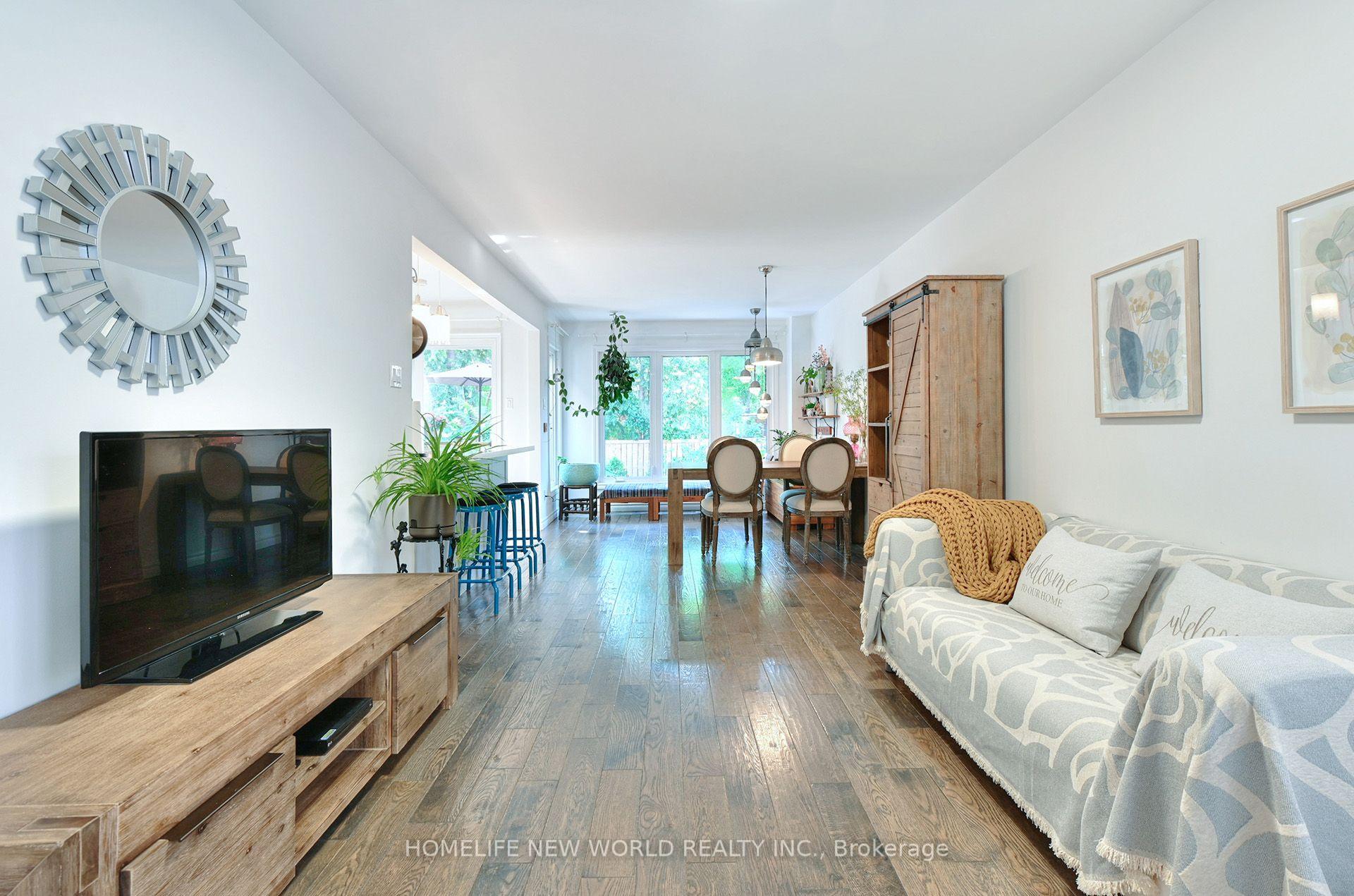 Photo 5 of 115 Winding Lane, Vaughan, Crestwood-Springfarm-Yorkhill — HOMEH