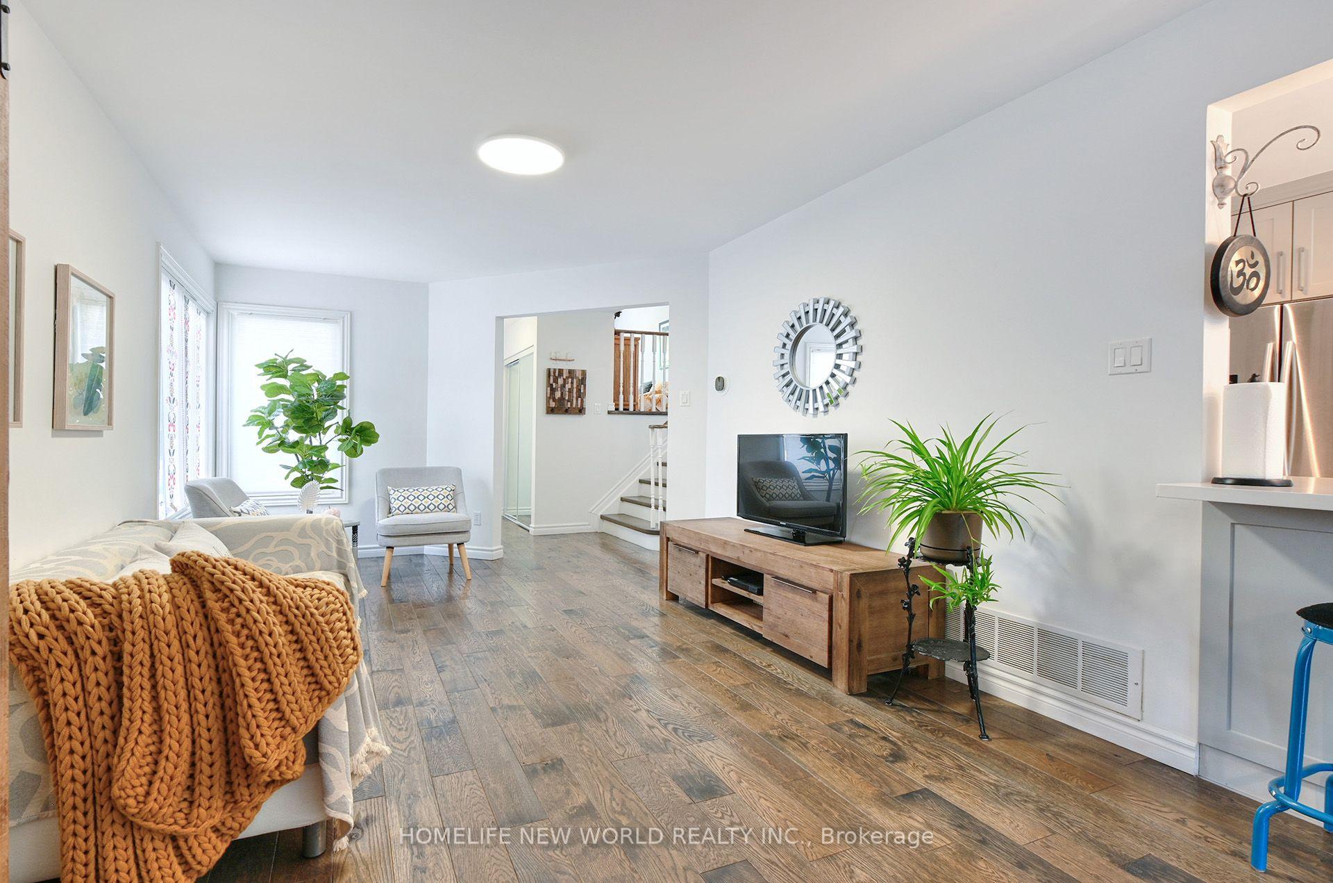 Photo 6 of 115 Winding Lane, Vaughan, Crestwood-Springfarm-Yorkhill — HOMEH