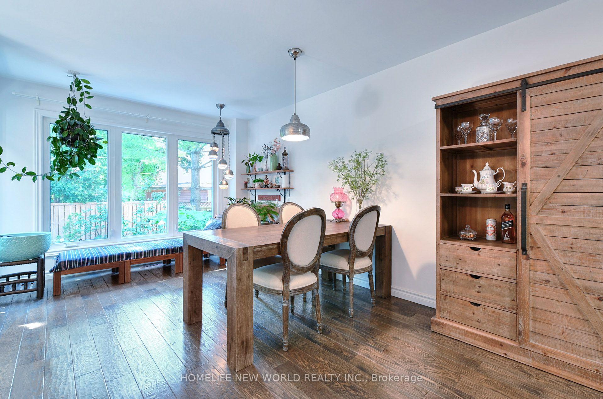 Photo 8 of 115 Winding Lane, Vaughan, Crestwood-Springfarm-Yorkhill — HOMEH
