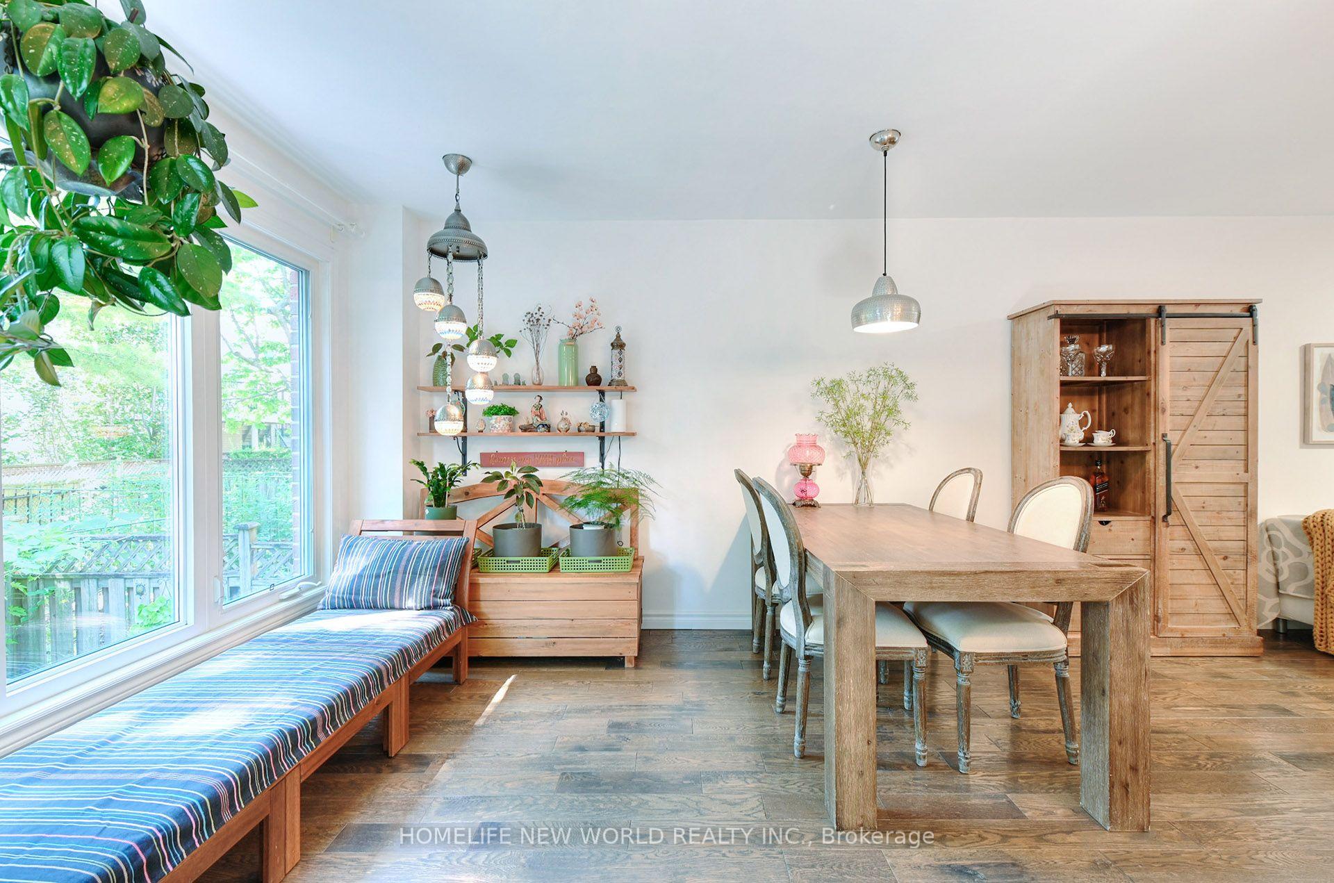 Photo 10 of 115 Winding Lane, Vaughan, Crestwood-Springfarm-Yorkhill — HOMEH