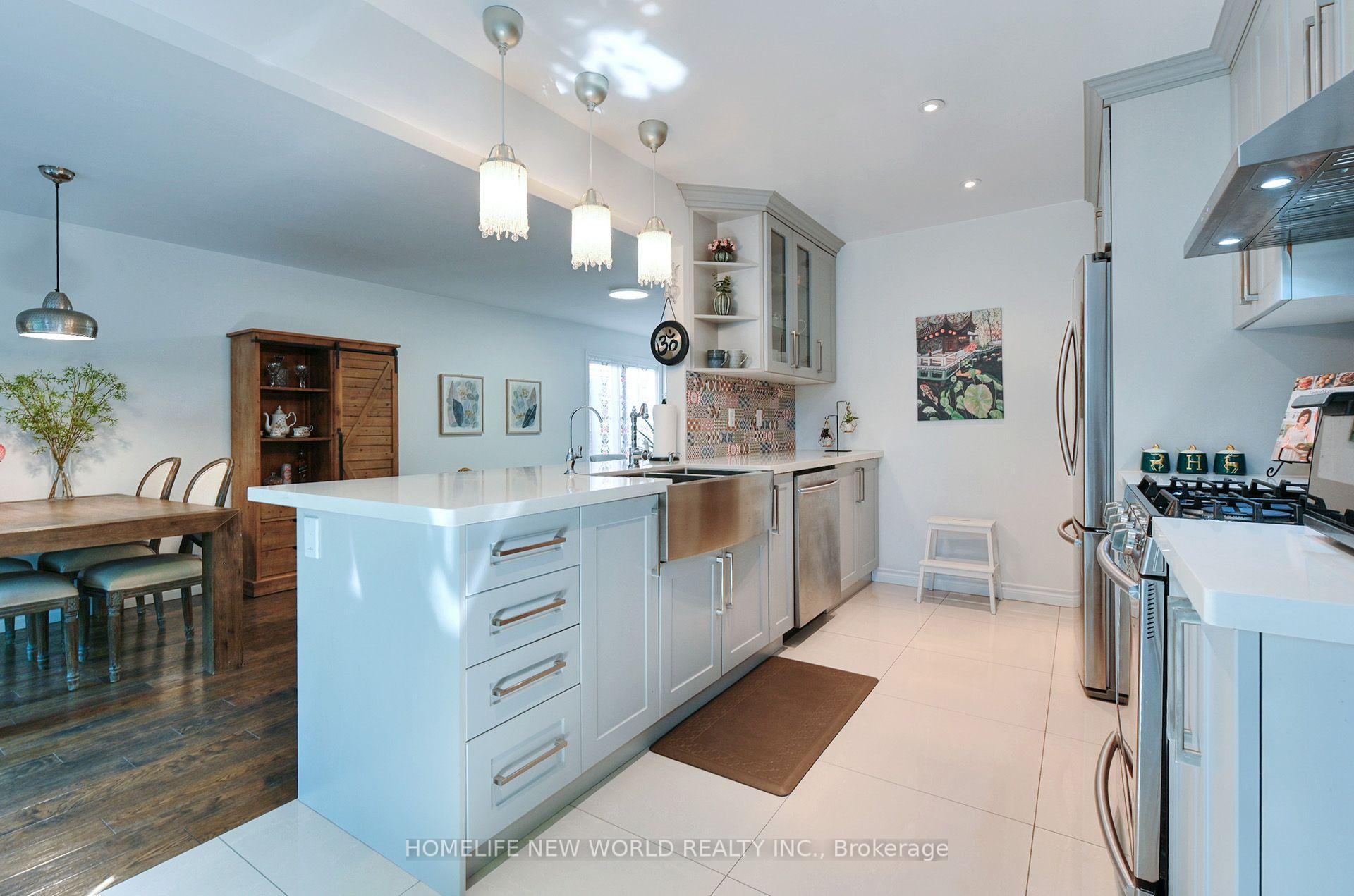 Photo 14 of 115 Winding Lane, Vaughan, Crestwood-Springfarm-Yorkhill — HOMEH