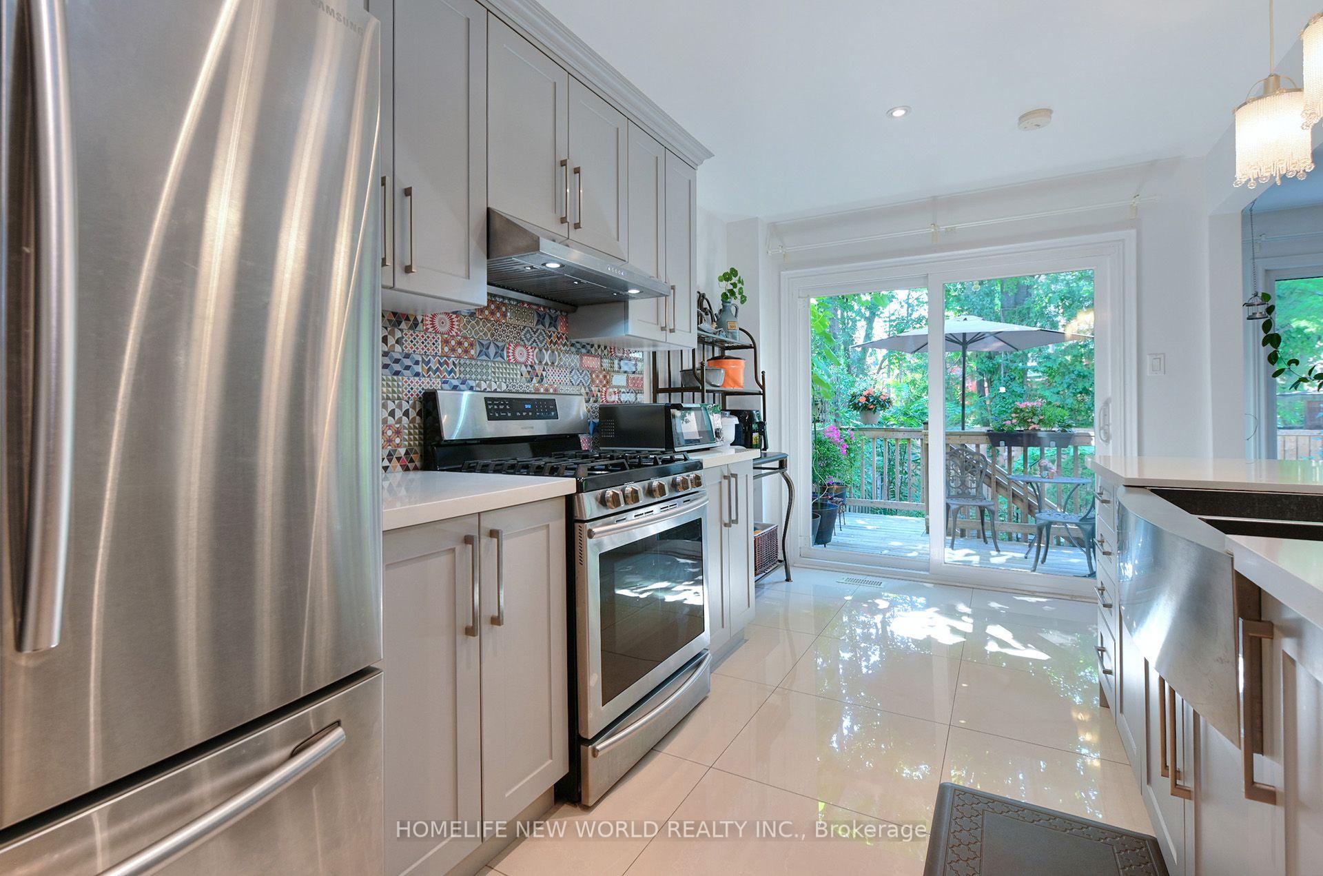 Photo 15 of 115 Winding Lane, Vaughan, Crestwood-Springfarm-Yorkhill — HOMEH