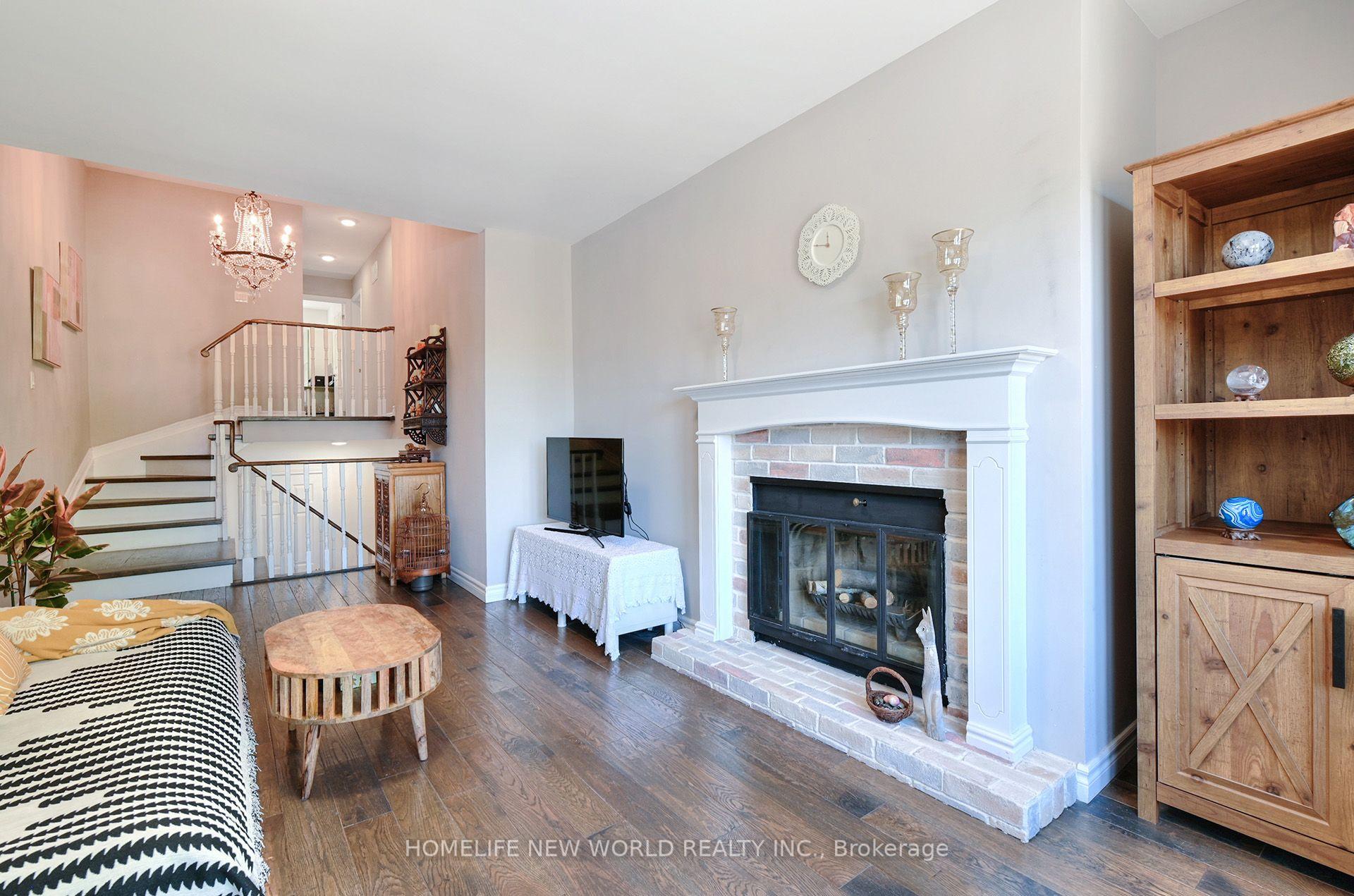 Photo 18 of 115 Winding Lane, Vaughan, Crestwood-Springfarm-Yorkhill — HOMEH