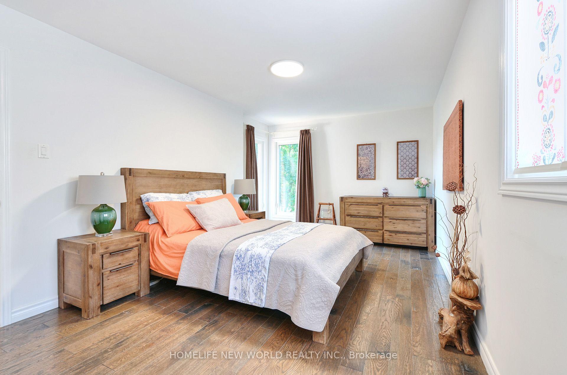 Photo 26 of 115 Winding Lane, Vaughan, Crestwood-Springfarm-Yorkhill — HOMEH