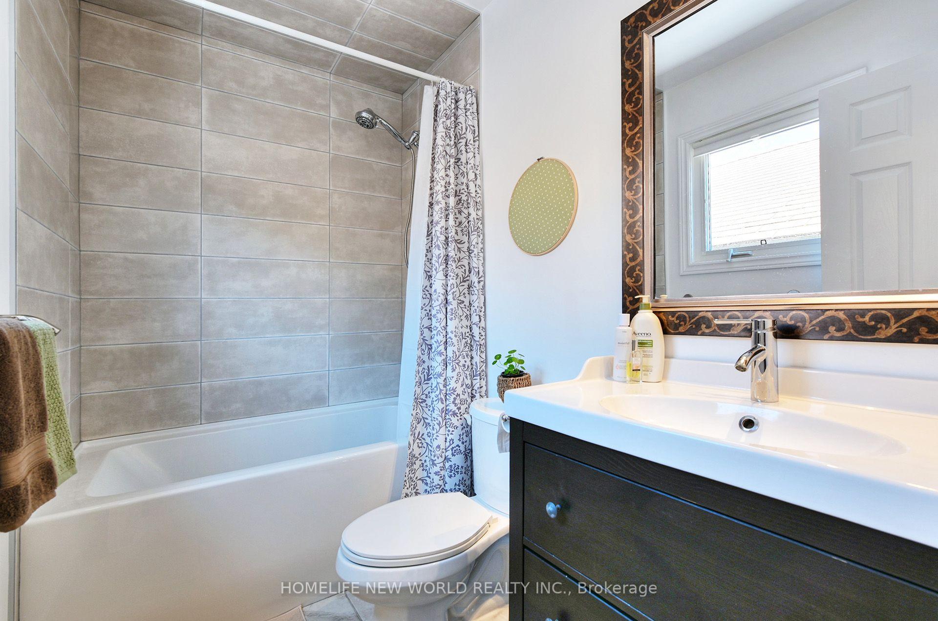 Photo 29 of 115 Winding Lane, Vaughan, Crestwood-Springfarm-Yorkhill — HOMEH