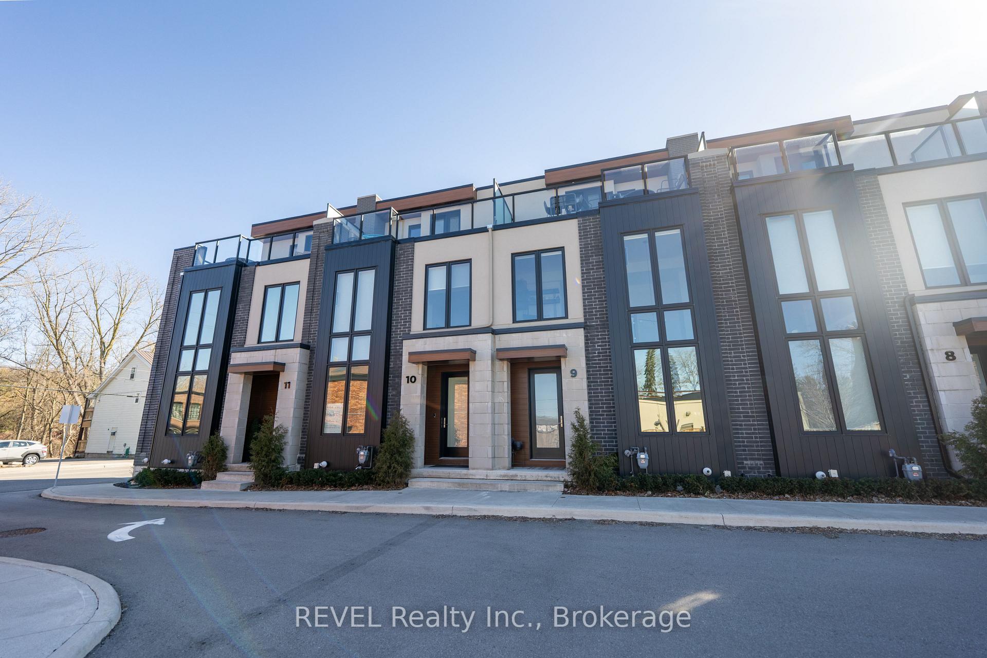 Front of Unit 10, 1397 York Road