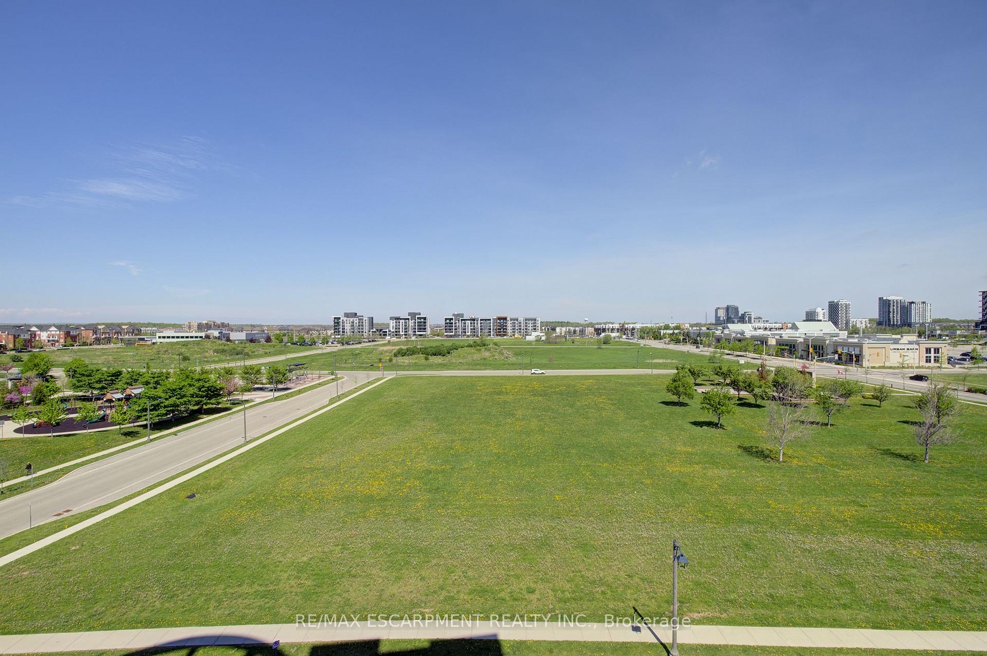 Photo 5 of Unit 603, 2379 Central Park Drive, Oakville, River Oaks — HOMEH