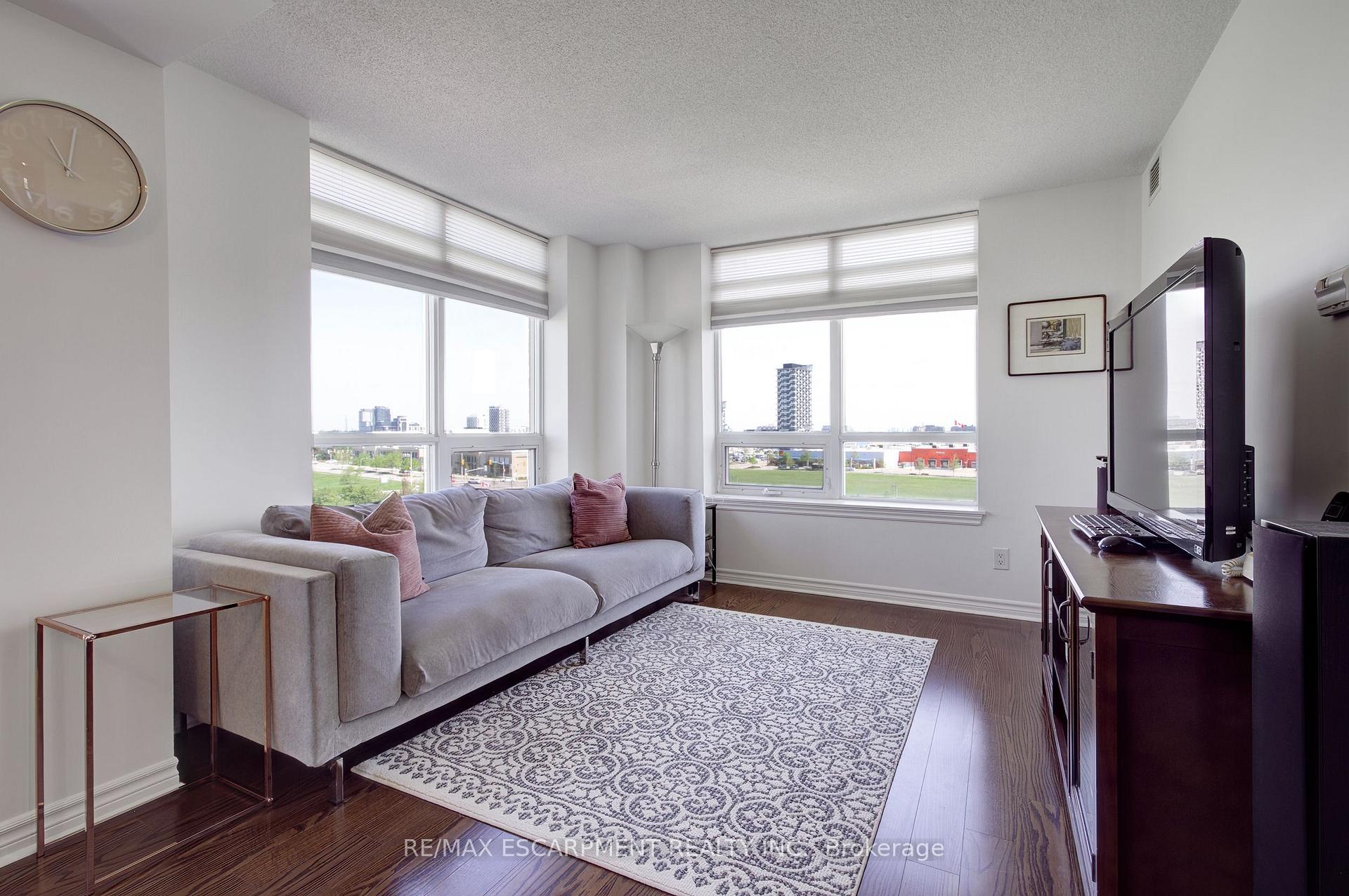 Photo 9 of Unit 603, 2379 Central Park Drive, Oakville, River Oaks — HOMEH