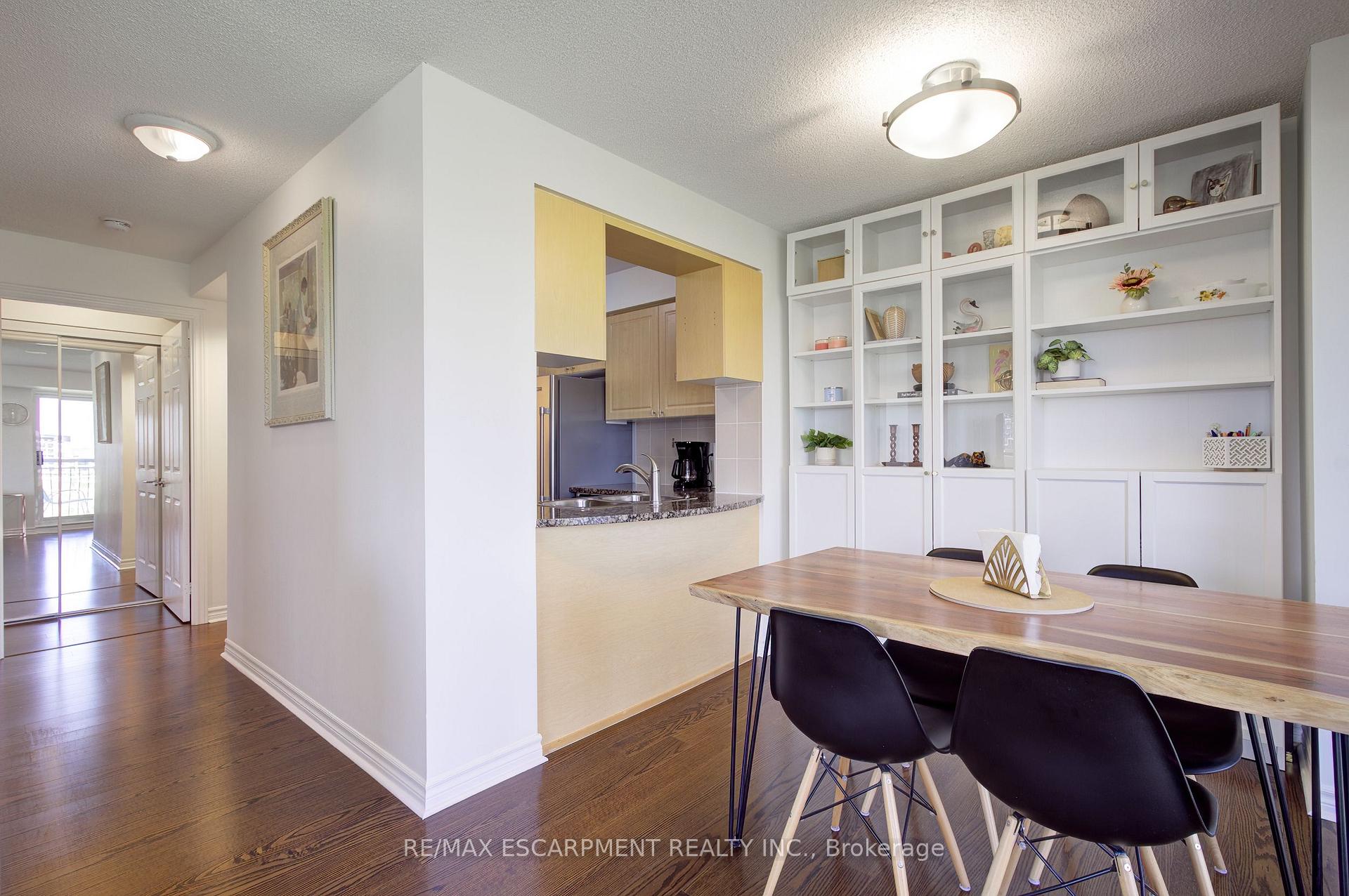Photo 10 of Unit 603, 2379 Central Park Drive, Oakville, River Oaks — HOMEH