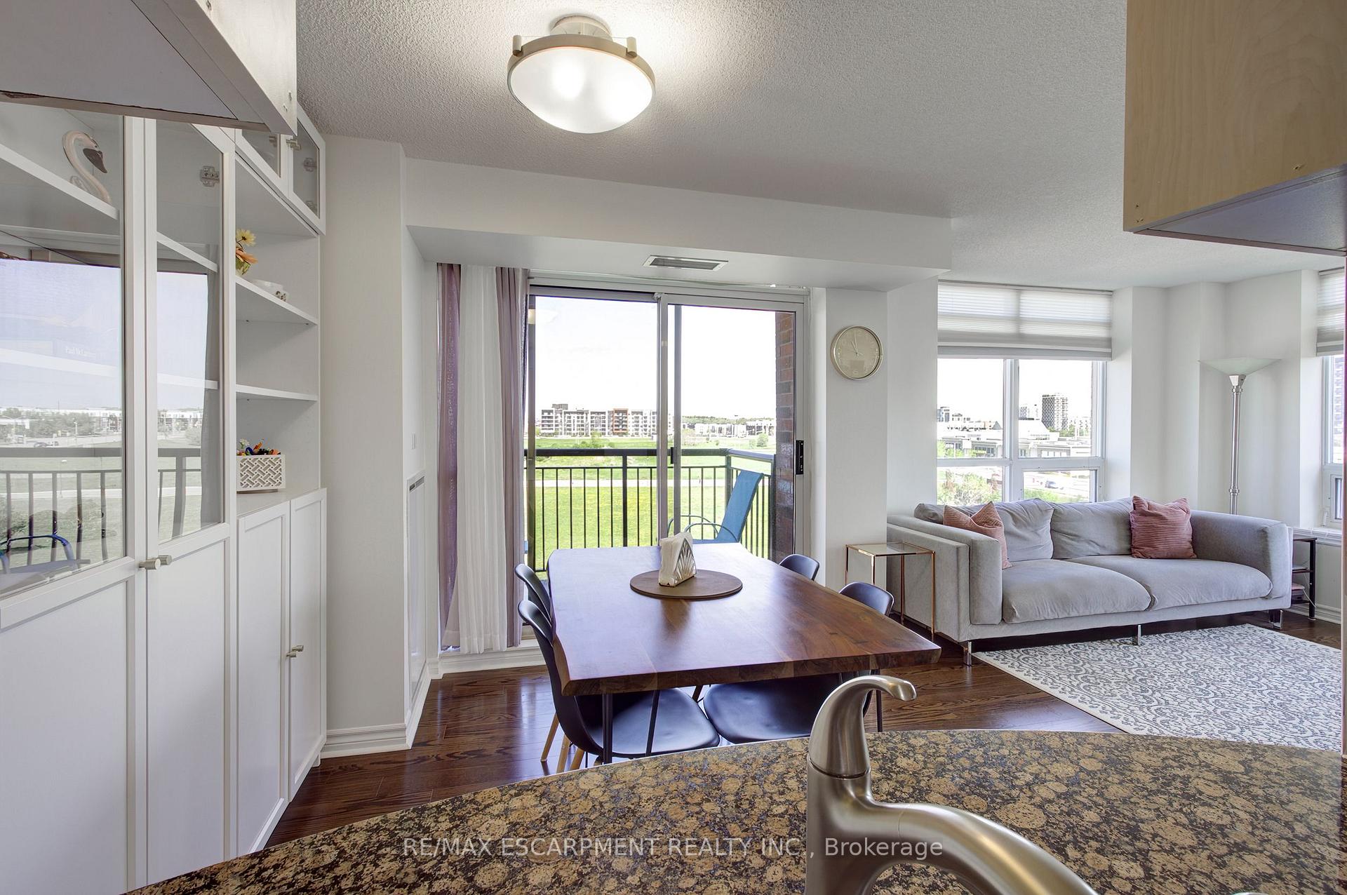 Photo 11 of Unit 603, 2379 Central Park Drive, Oakville, River Oaks — HOMEH