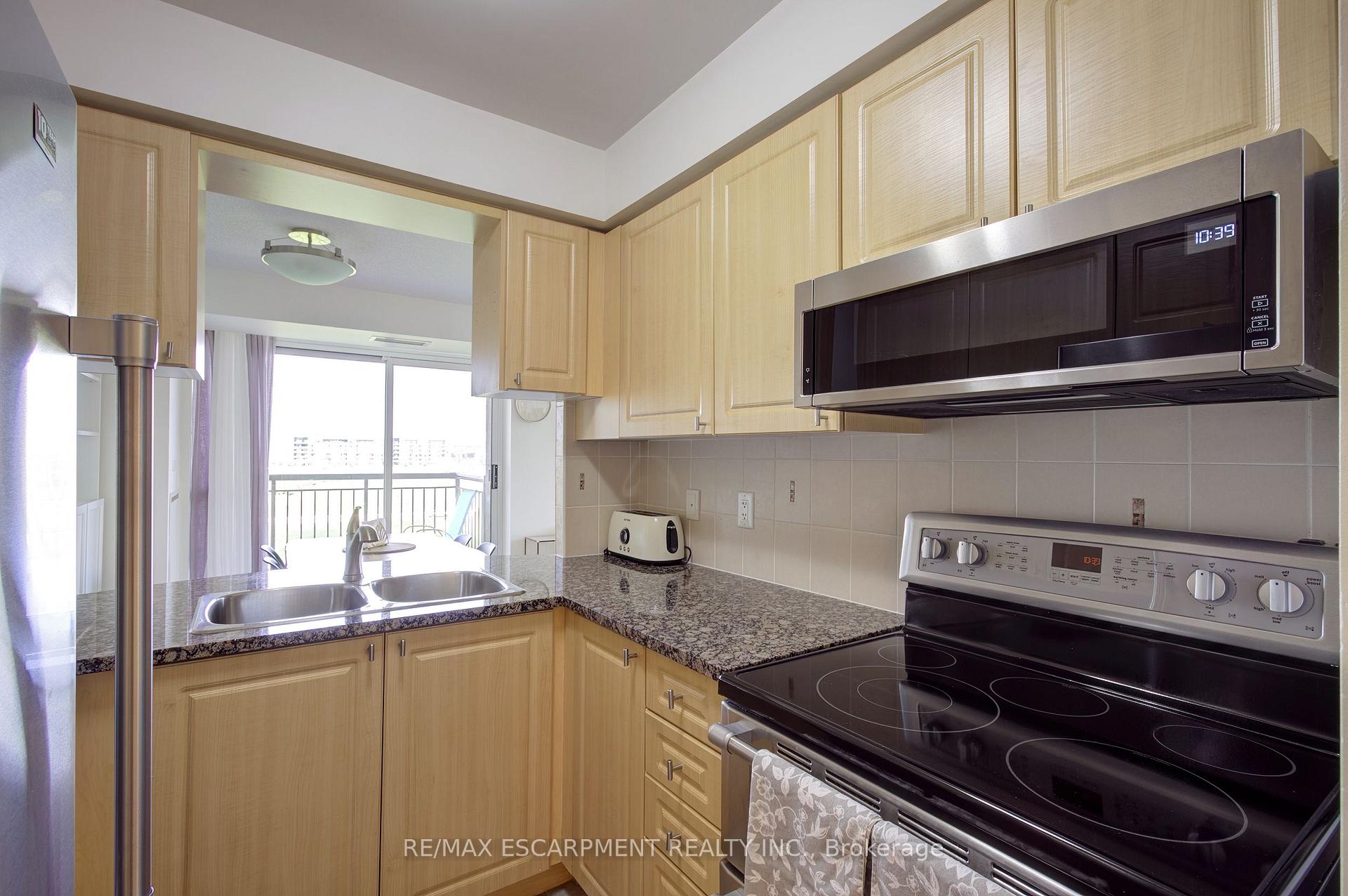 Photo 14 of Unit 603, 2379 Central Park Drive, Oakville, River Oaks — HOMEH