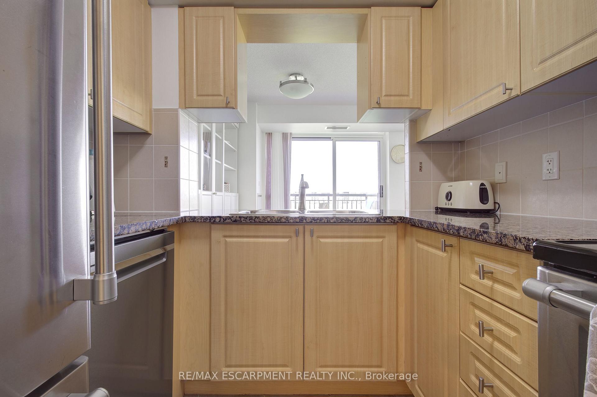 Photo 16 of Unit 603, 2379 Central Park Drive, Oakville, River Oaks — HOMEH