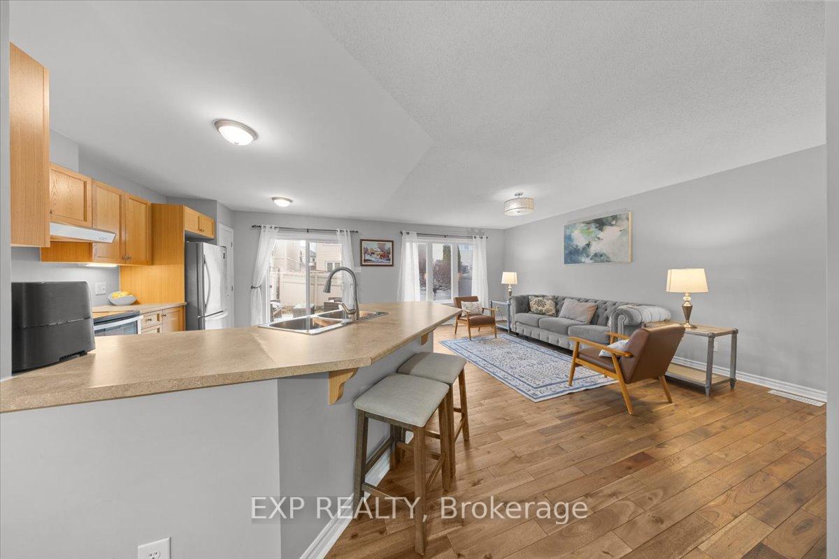 Photo 10 of 104 Harmattan Avenue, Ottawa, Stittsville (North) — HOMEH
