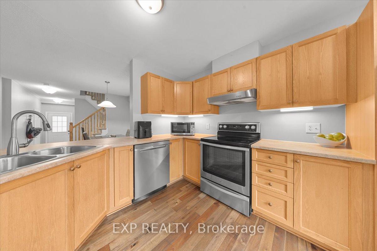 Photo 15 of 104 Harmattan Avenue, Ottawa, Stittsville (North) — HOMEH
