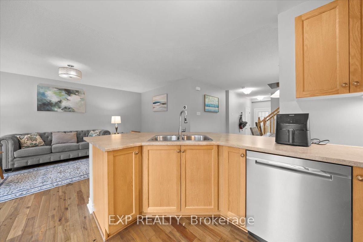 Photo 18 of 104 Harmattan Avenue, Ottawa, Stittsville (North) — HOMEH