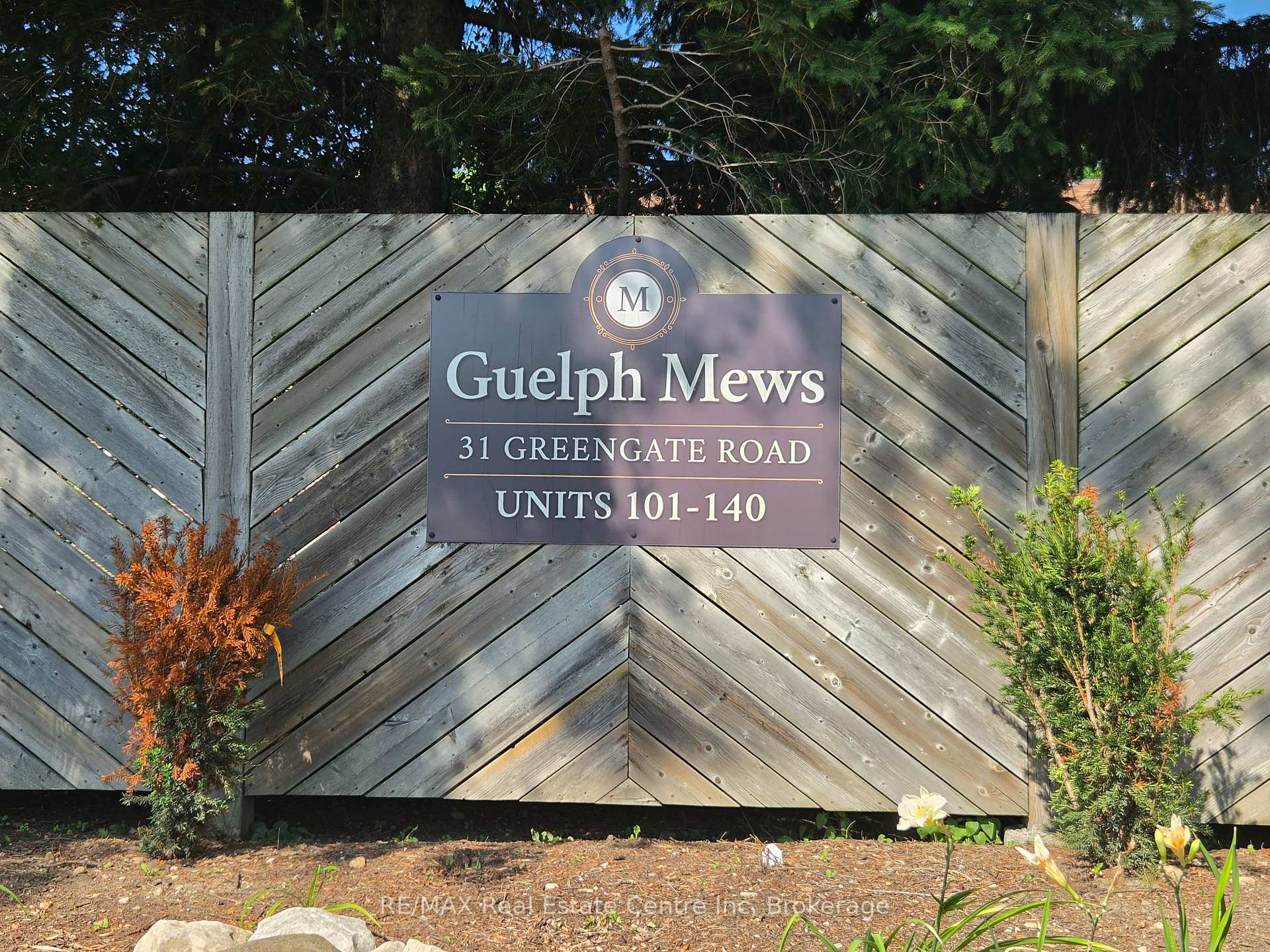 Photo 2 of Unit 101, 31 Greengate Rd, Guelph, Junction/Onward Willow — HOMEH