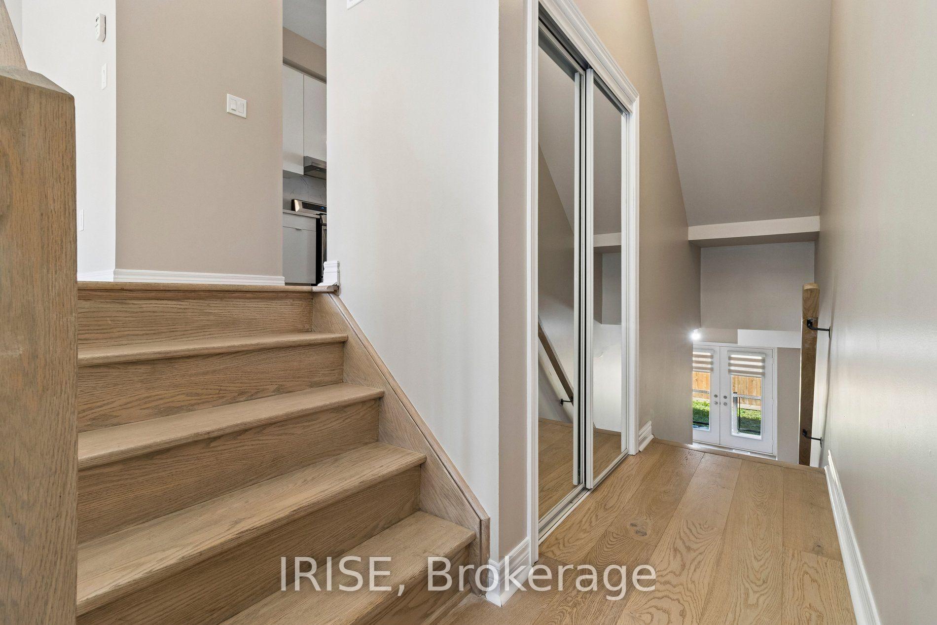 Photo 3 of 62 Laskin Drive, Vaughan, Patterson — HOMEH