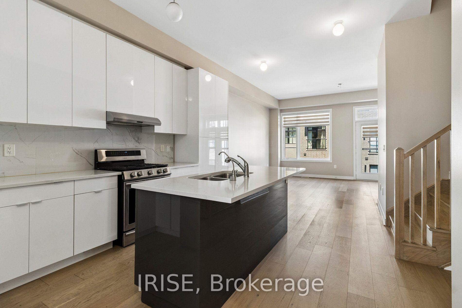 Photo 9 of 62 Laskin Drive, Vaughan, Patterson — HOMEH