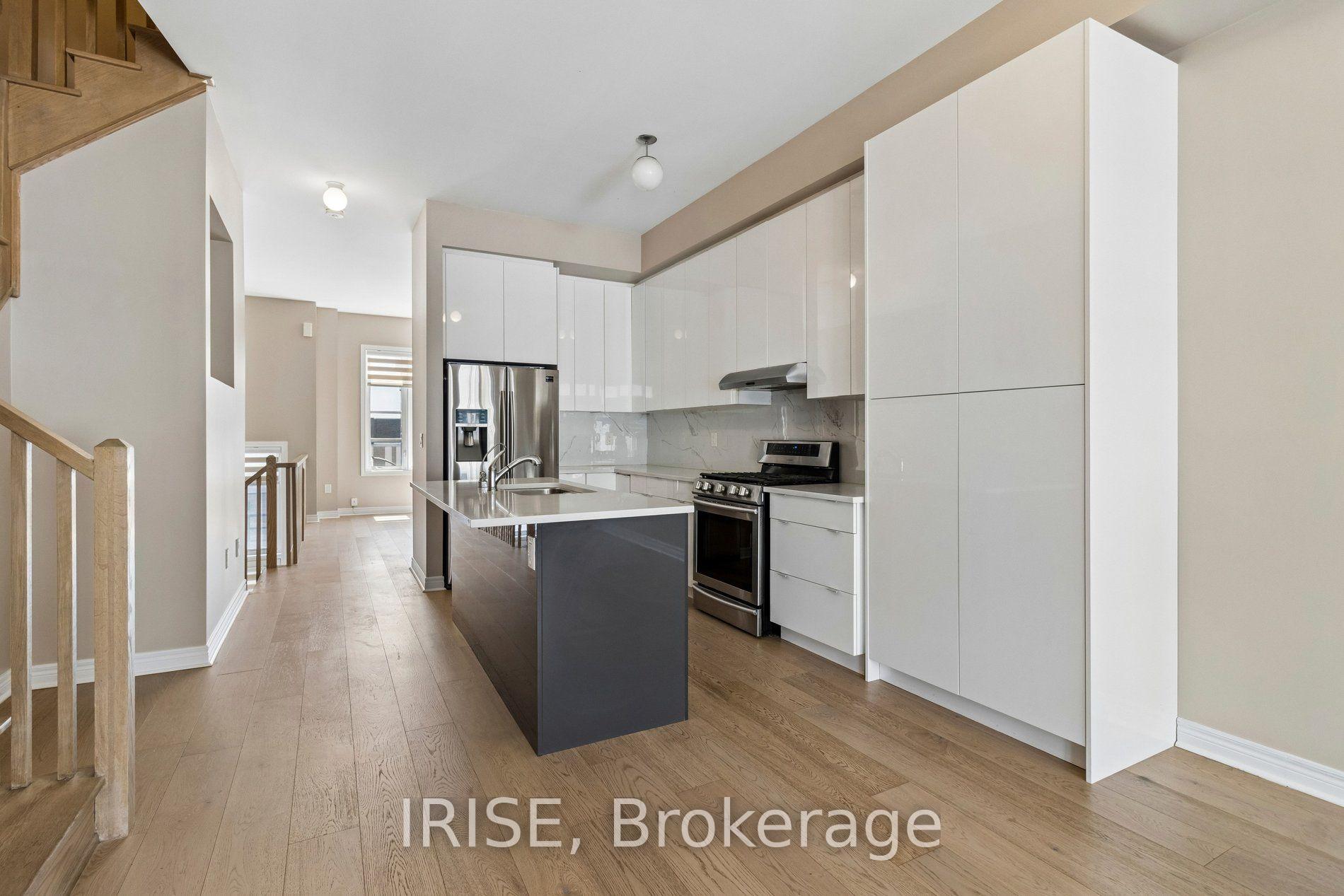 Photo 11 of 62 Laskin Drive, Vaughan, Patterson — HOMEH
