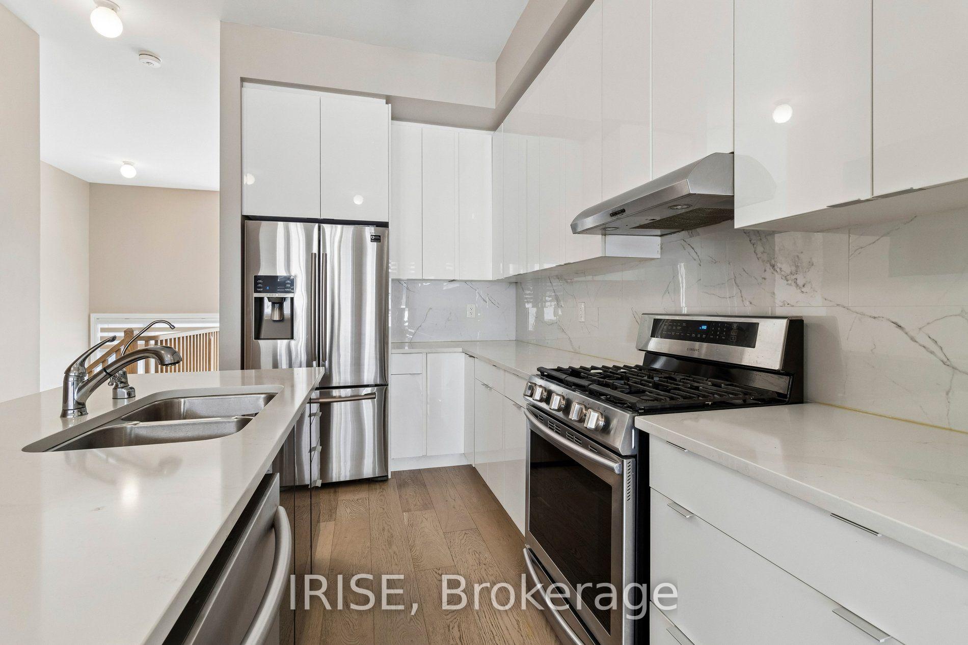 Photo 14 of 62 Laskin Drive, Vaughan, Patterson — HOMEH